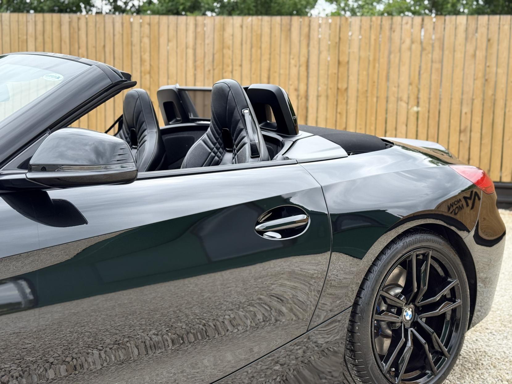 BMW Z4 3.0 M40i Convertible 2dr Petrol Auto sDrive Euro 6 (s/s) (340 ps)