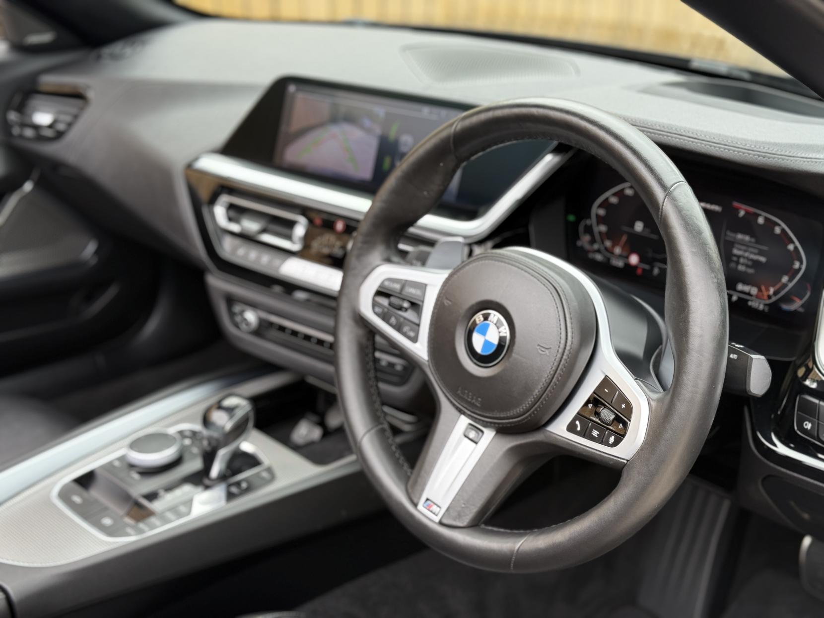 BMW Z4 3.0 M40i Convertible 2dr Petrol Auto sDrive Euro 6 (s/s) (340 ps)