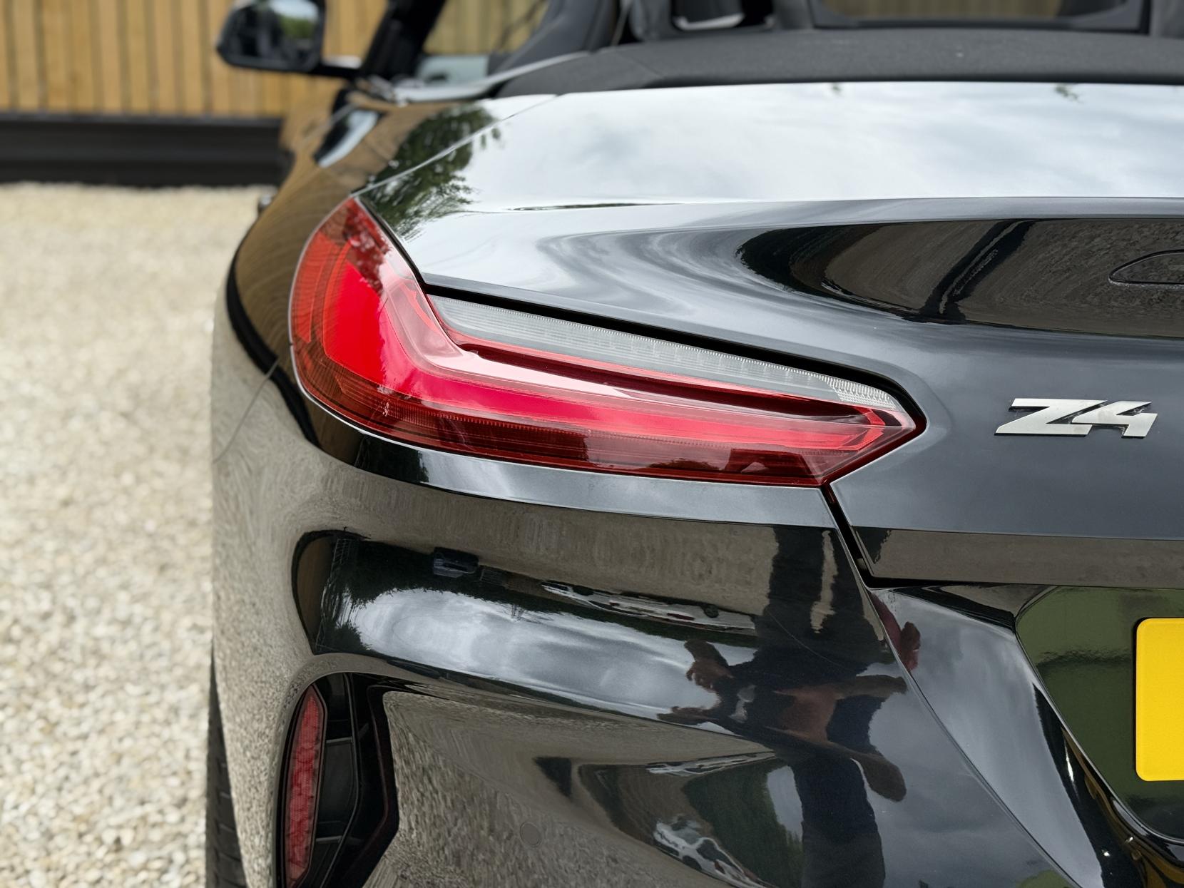 BMW Z4 3.0 M40i Convertible 2dr Petrol Auto sDrive Euro 6 (s/s) (340 ps)