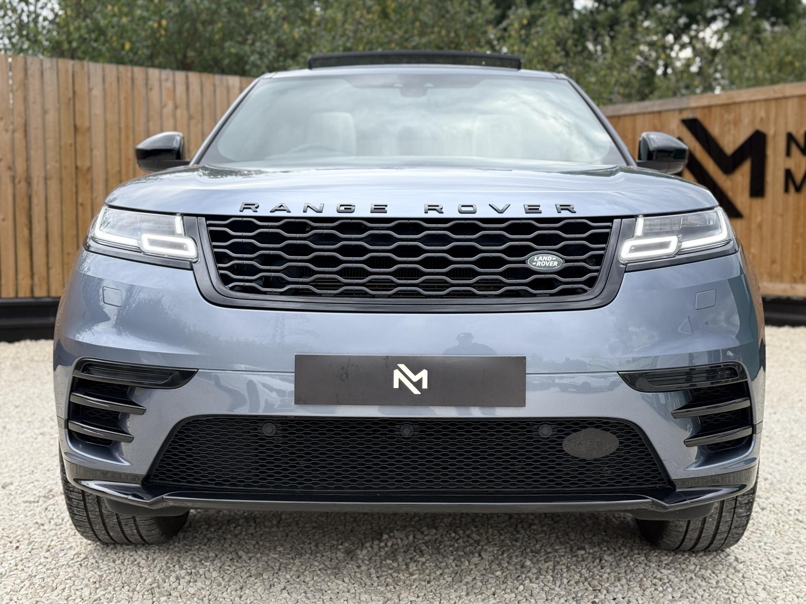 Land Rover Range Rover Velar 3.0 D300 R-Dynamic HSE SUV 5dr Diesel Auto 4WD Euro 6 (s/s) (300 ps)
