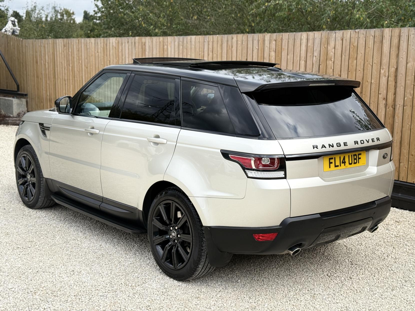 Land Rover Range Rover Sport 3.0 SD V6 HSE SUV 5dr Diesel Auto 4WD Euro 5 (s/s) (292 ps)