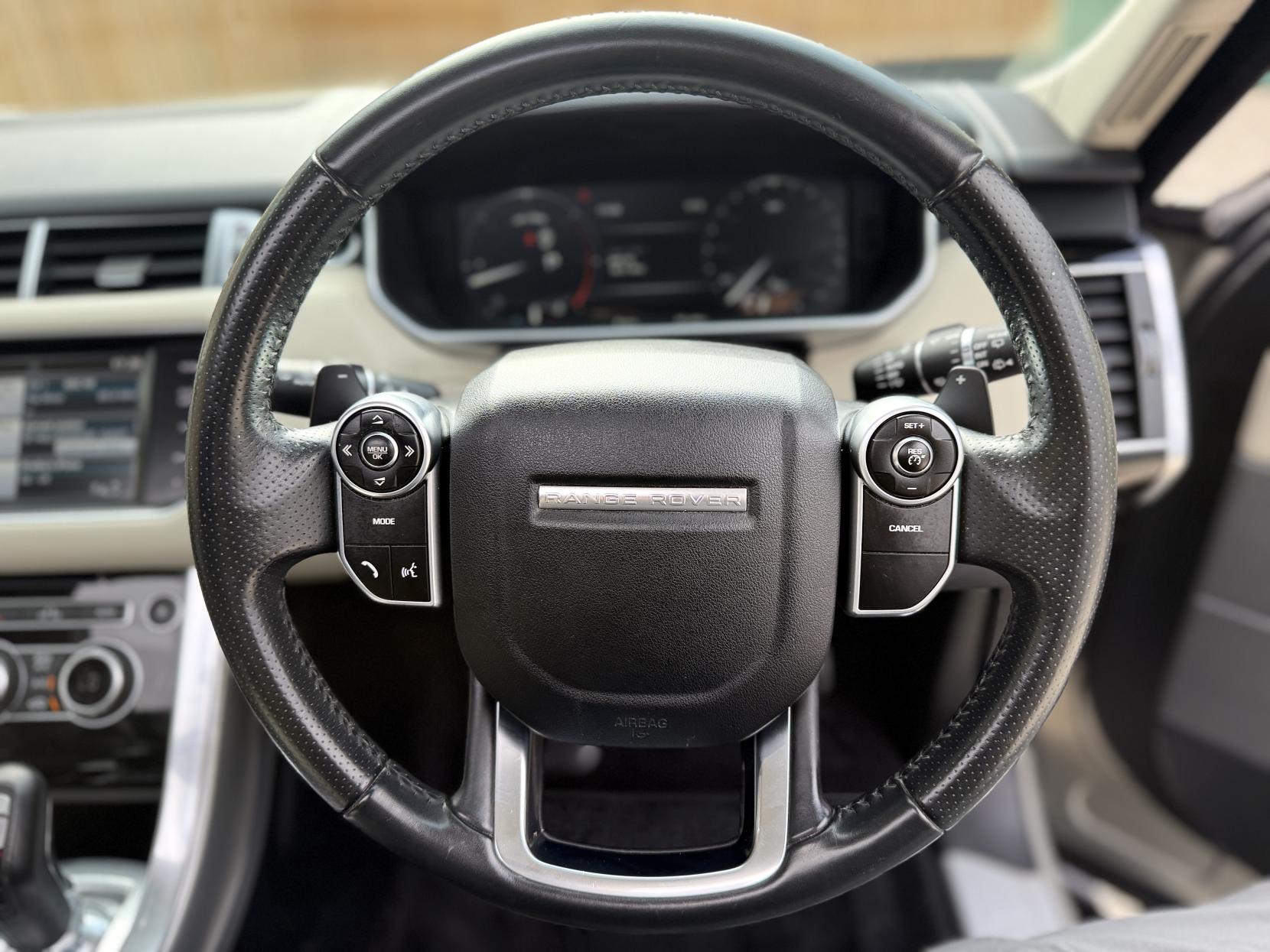 Land Rover Range Rover Sport 3.0 SD V6 HSE SUV 5dr Diesel Auto 4WD Euro 5 (s/s) (292 ps)