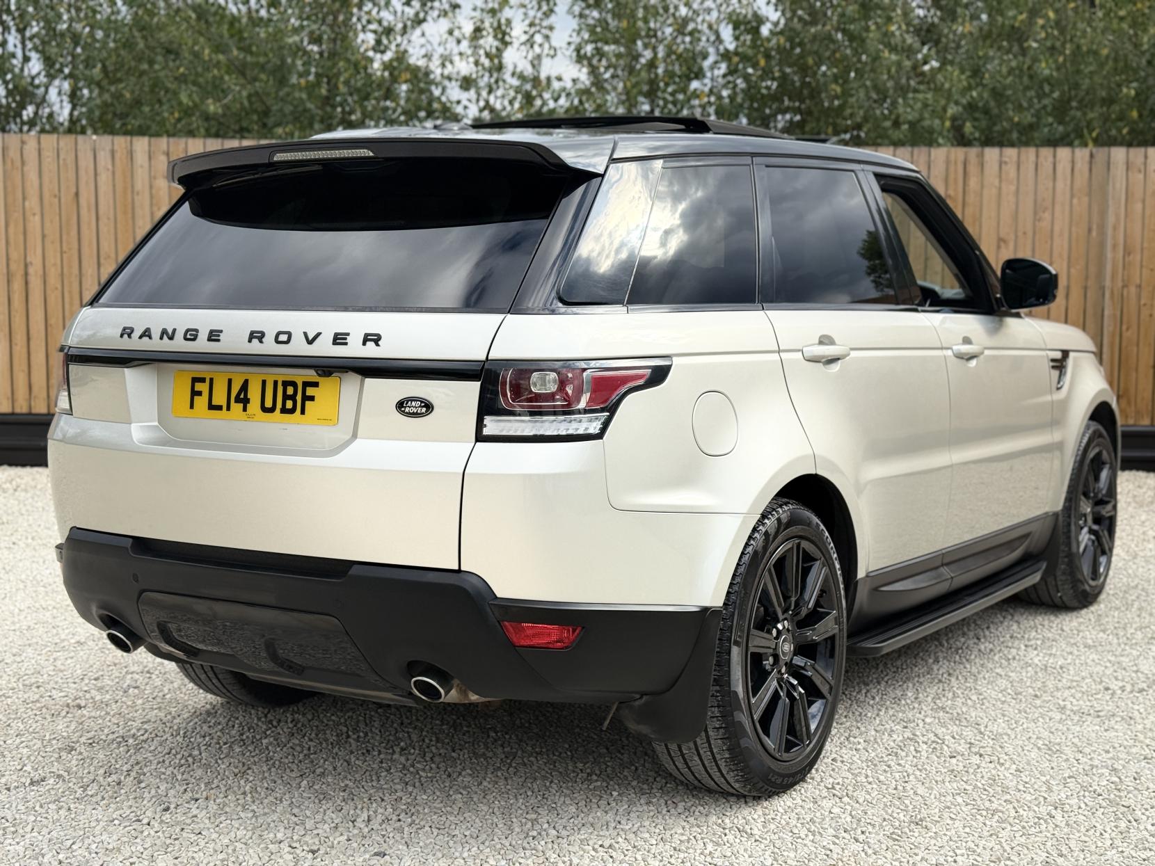 Land Rover Range Rover Sport 3.0 SD V6 HSE SUV 5dr Diesel Auto 4WD Euro 5 (s/s) (292 ps)