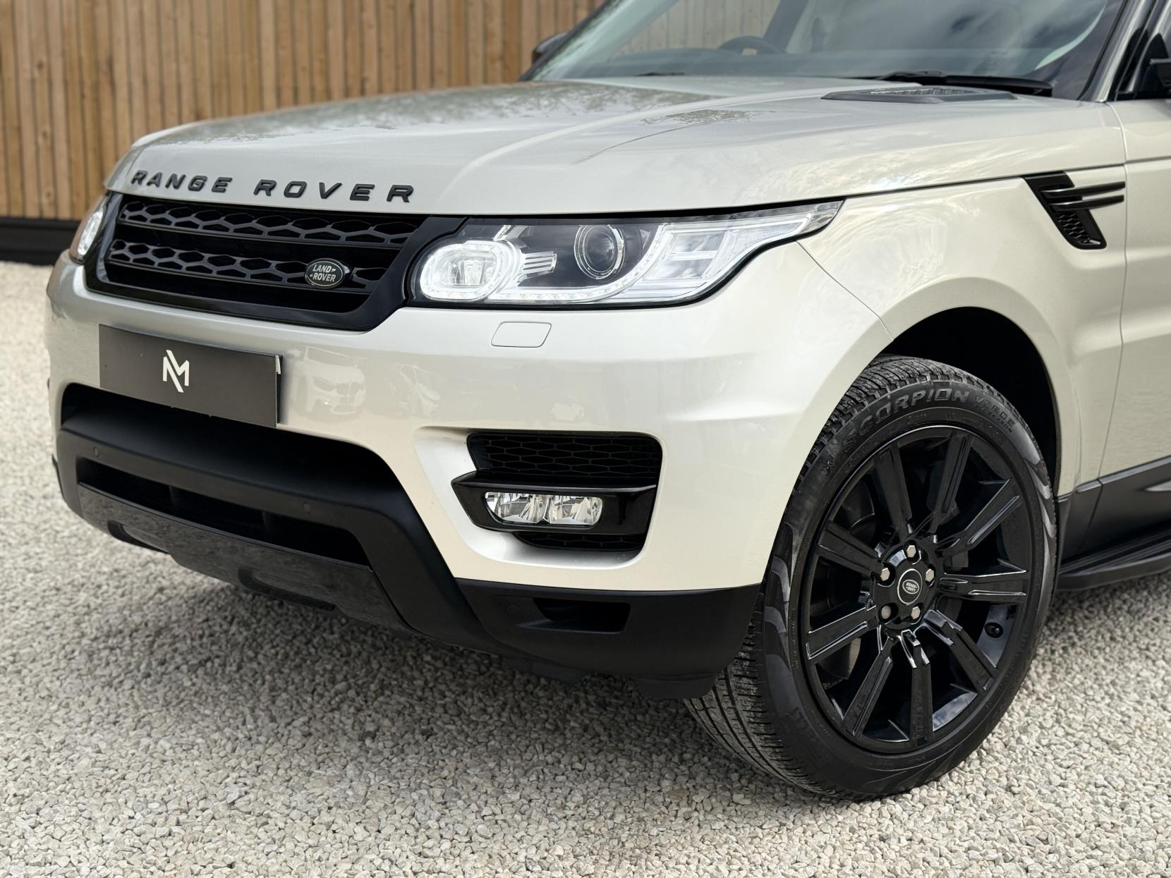 Land Rover Range Rover Sport 3.0 SD V6 HSE SUV 5dr Diesel Auto 4WD Euro 5 (s/s) (292 ps)