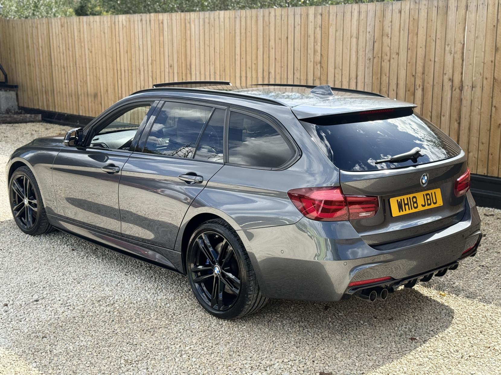 BMW 3 Series 3.0 335d M Sport Shadow Edition Touring 5dr Diesel Auto xDrive Euro 6 (s/s) (313 ps)