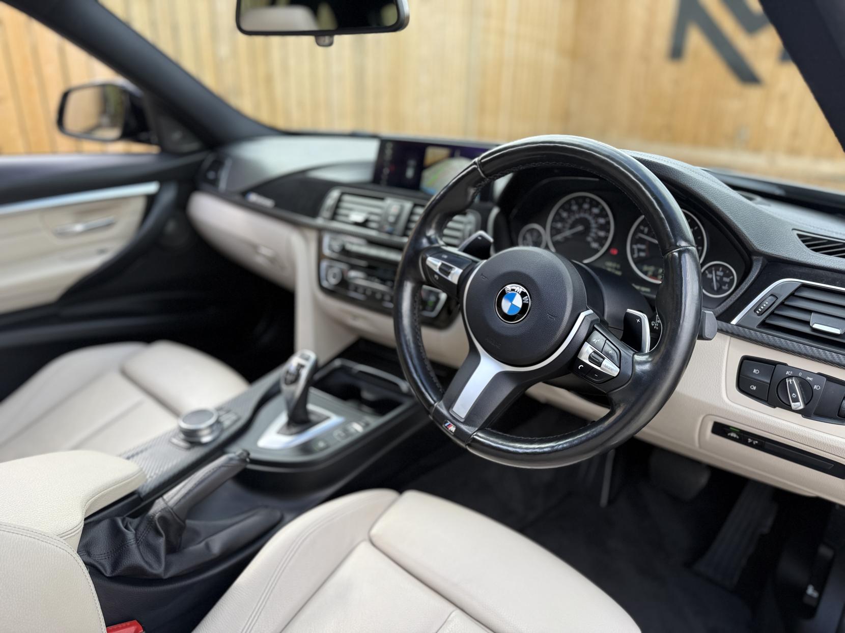 BMW 3 Series 3.0 335d M Sport Shadow Edition Touring 5dr Diesel Auto xDrive Euro 6 (s/s) (313 ps)