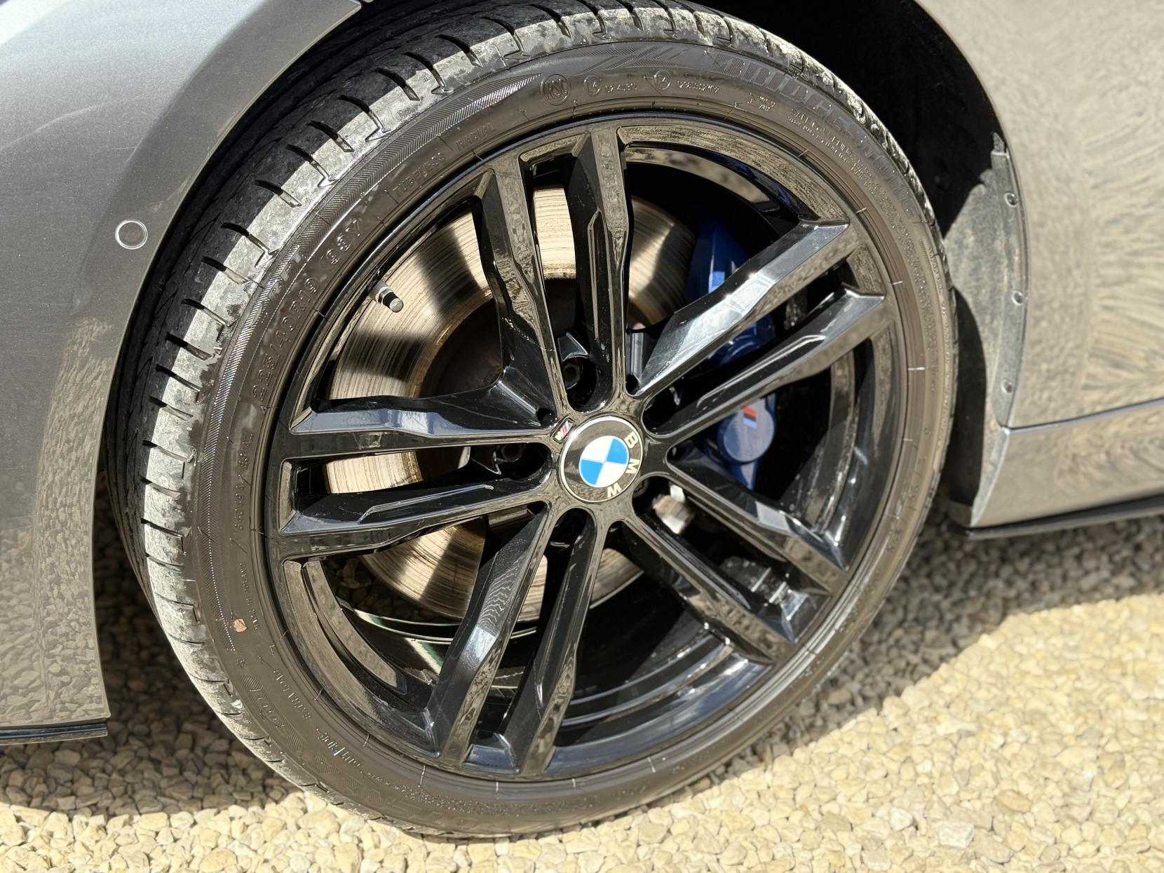 BMW 3 Series 3.0 335d M Sport Shadow Edition Touring 5dr Diesel Auto xDrive Euro 6 (s/s) (313 ps)