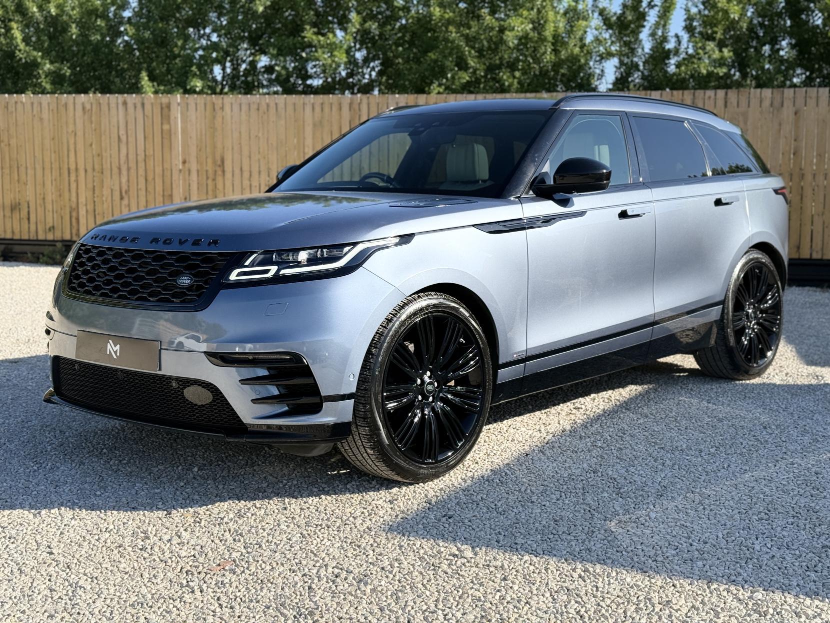 Land Rover Range Rover Velar 3.0 D300 R-Dynamic HSE SUV 5dr Diesel Auto 4WD Euro 6 (s/s) (300 ps)