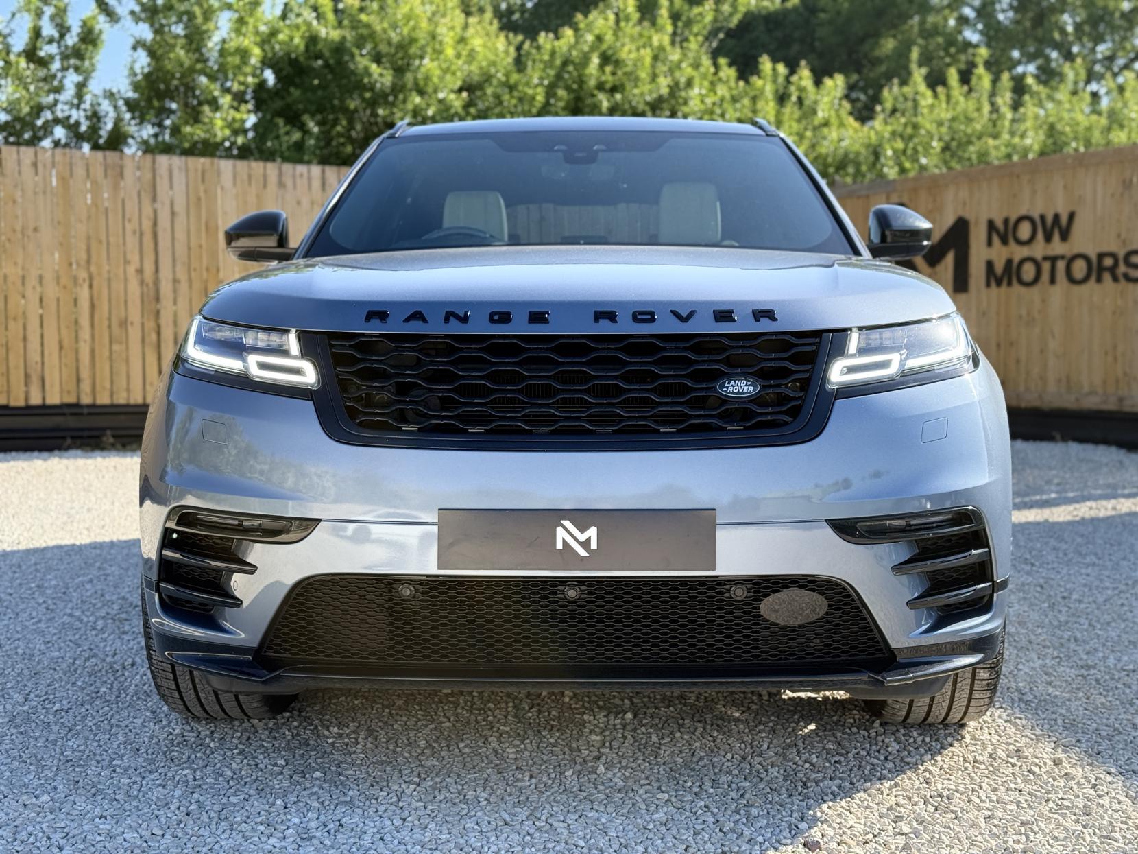Land Rover Range Rover Velar 3.0 D300 R-Dynamic HSE SUV 5dr Diesel Auto 4WD Euro 6 (s/s) (300 ps)