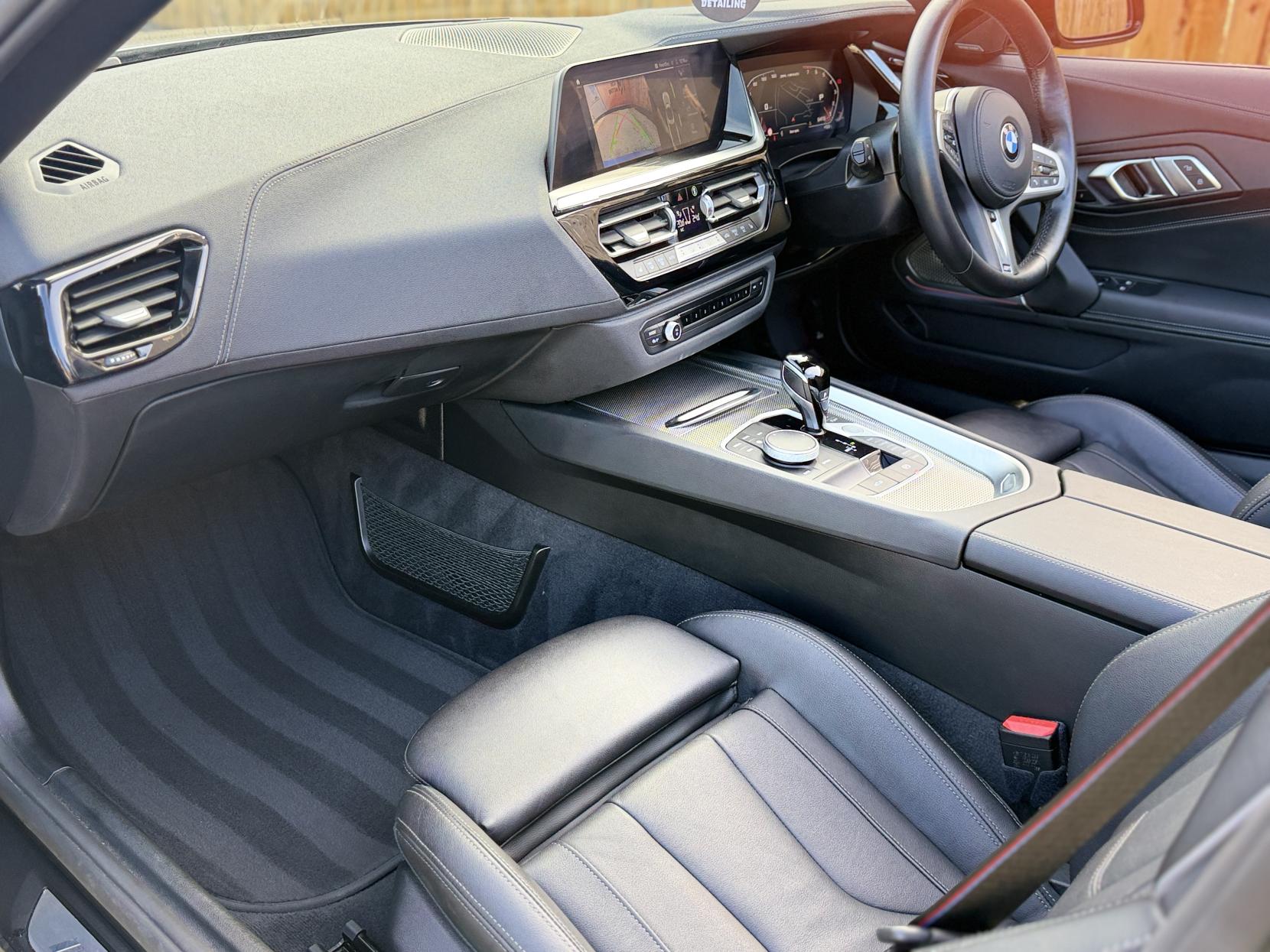 BMW Z4 3.0 M40i Convertible 2dr Petrol Auto sDrive Euro 6 (s/s) (340 ps)