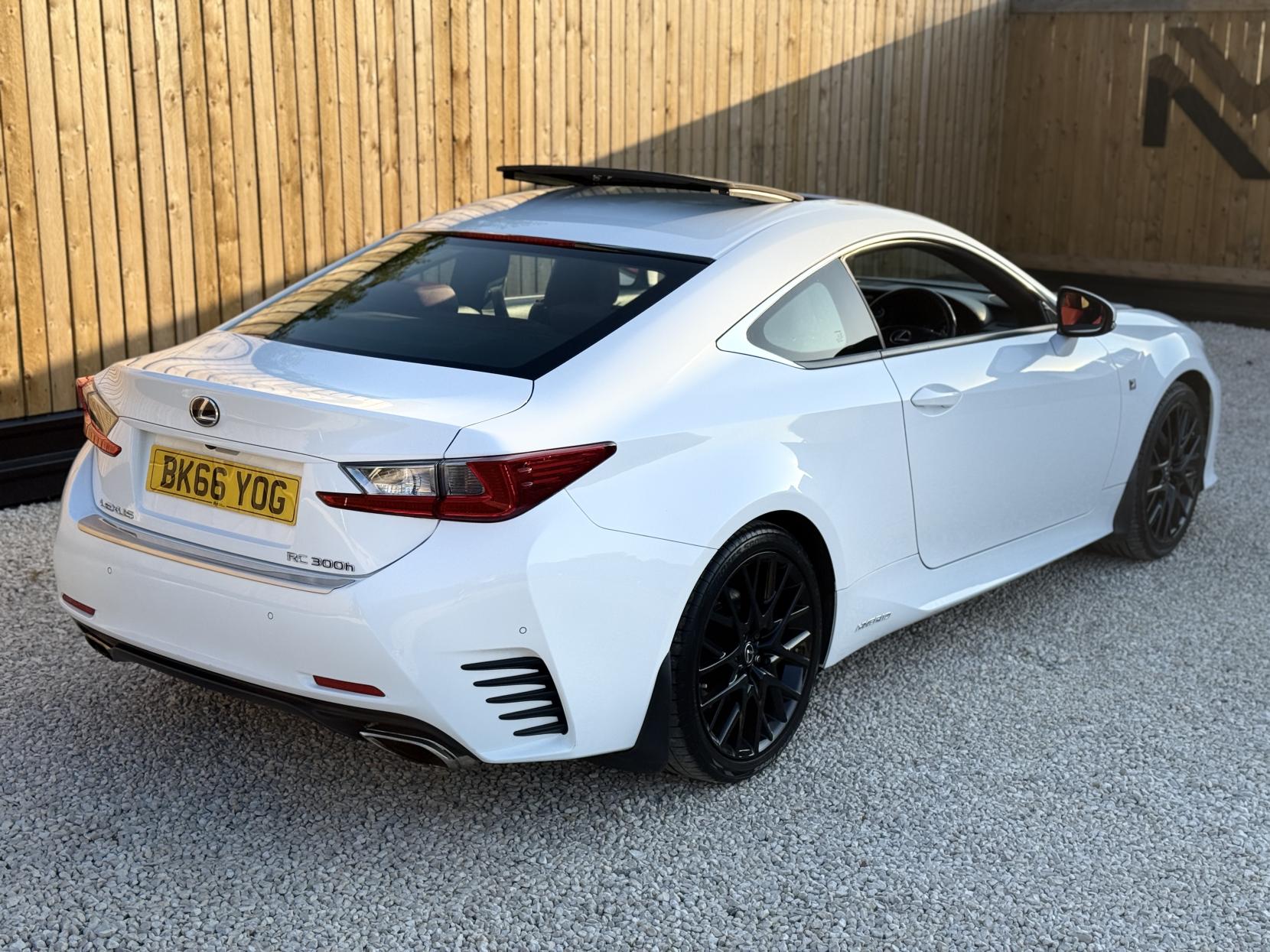 Lexus RC 2.5 300h F Sport Coupe 2dr Petrol Hybrid CVT Euro 6 (s/s) (223 ps)