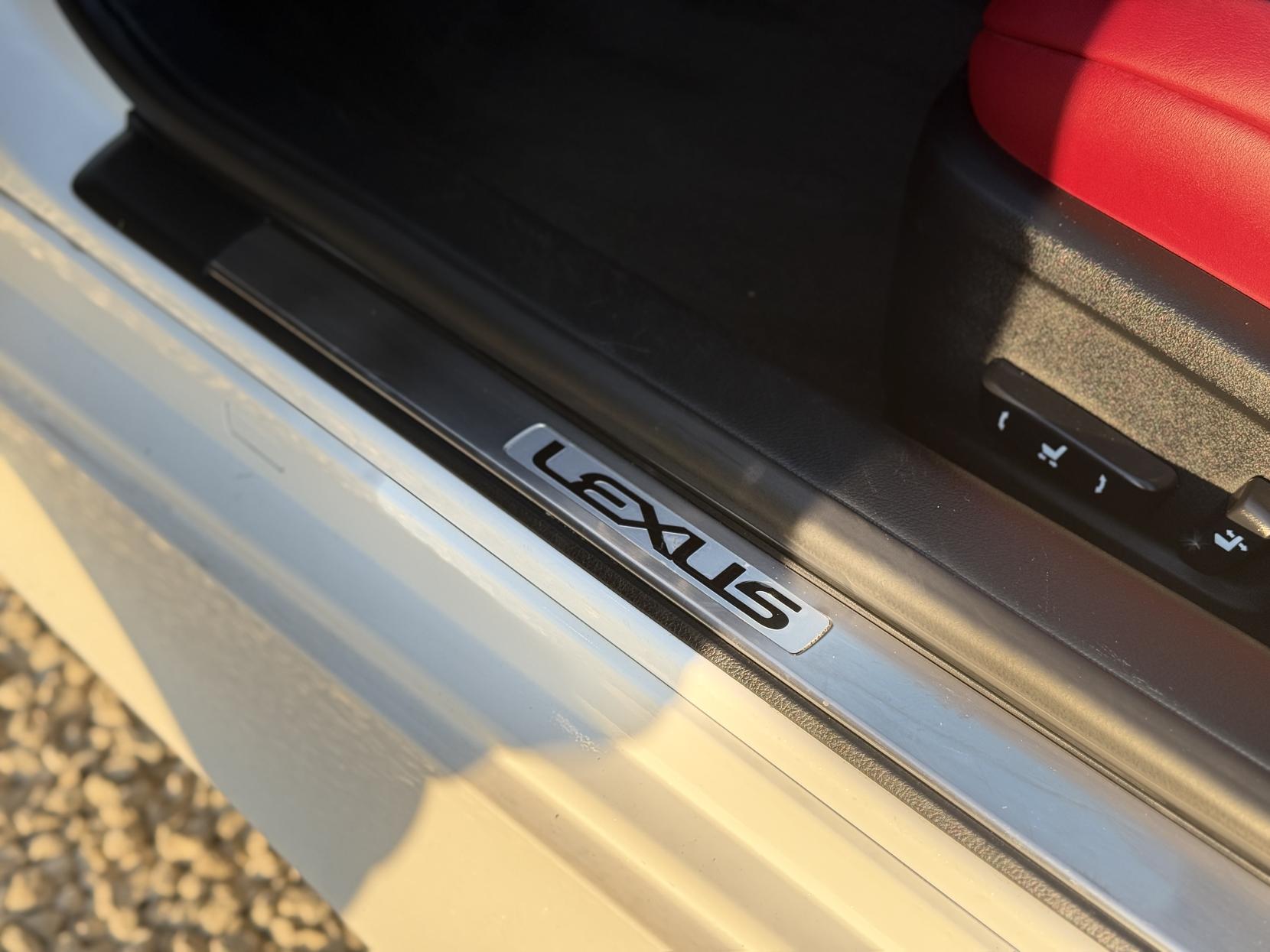 Lexus RC 2.5 300h F Sport Coupe 2dr Petrol Hybrid CVT Euro 6 (s/s) (223 ps)