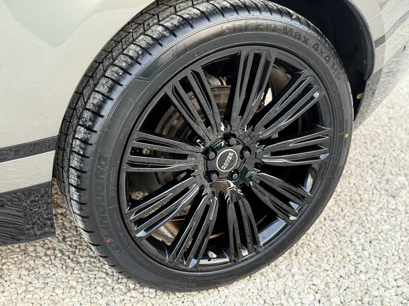 Land Rover Range Rover Velar 3.0 SD6 V6 R-Dynamic HSE SUV 5dr Diesel Auto 4WD Euro 6 (s/s) (300 ps)