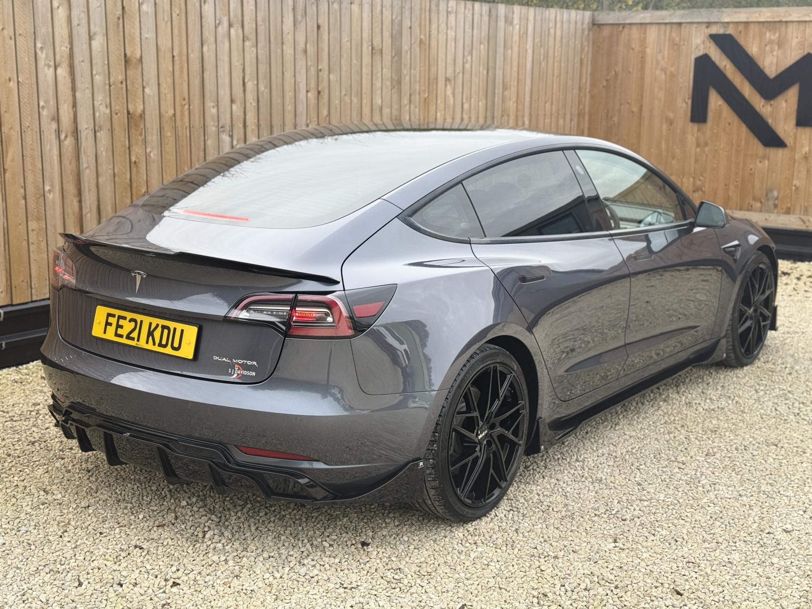 Tesla Model 3 (Dual Motor) Long Range Saloon 4dr Electric Auto 4WDE (346 ps)