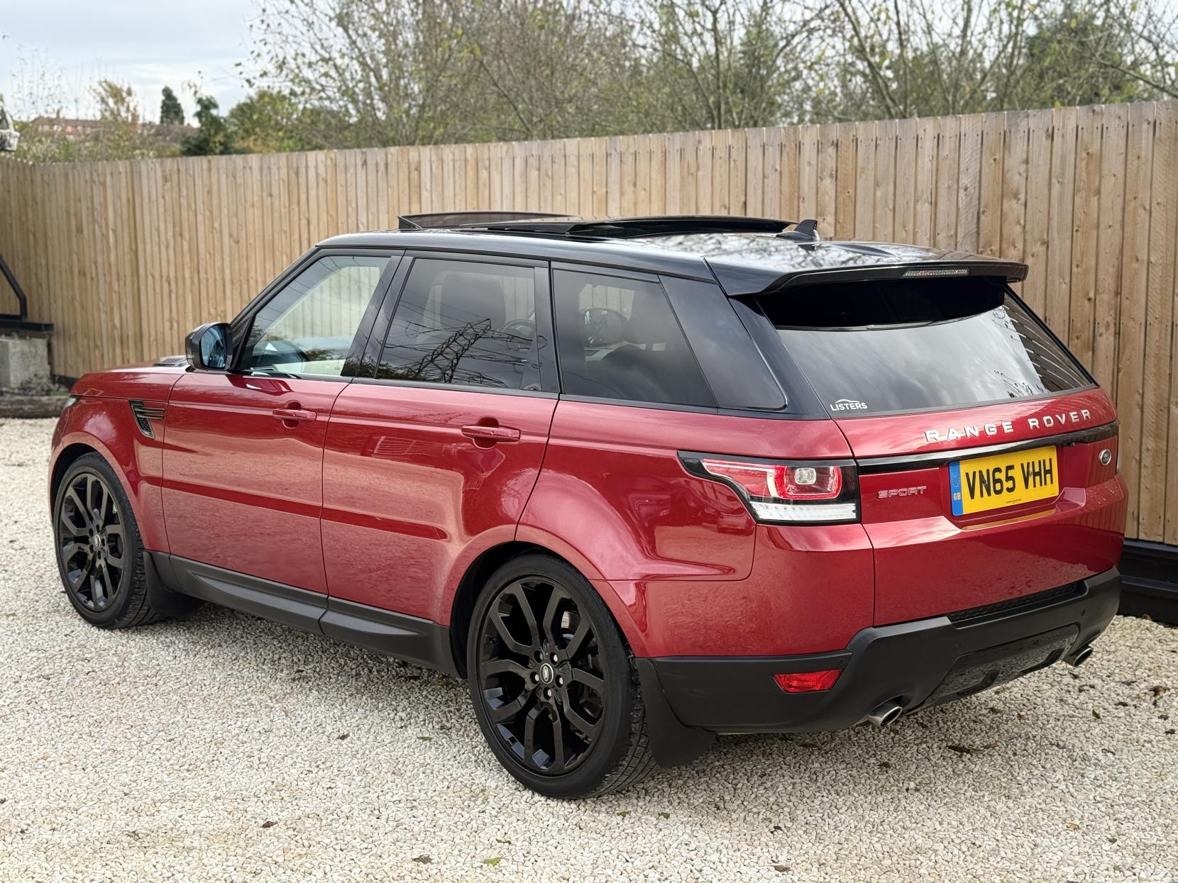 Land Rover Range Rover Sport 3.0 SD V6 HSE Dynamic SUV 5dr Diesel Auto 4WD Euro 6 (s/s) (306 ps)