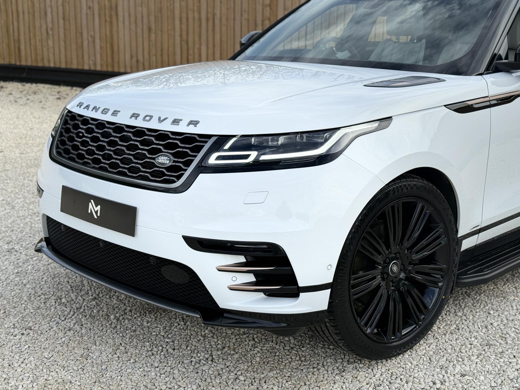 Land Rover Range Rover Velar 3.0 D300 R-Dynamic HSE SUV 5dr Diesel Auto 4WD Euro 6 (s/s) (300 ps)