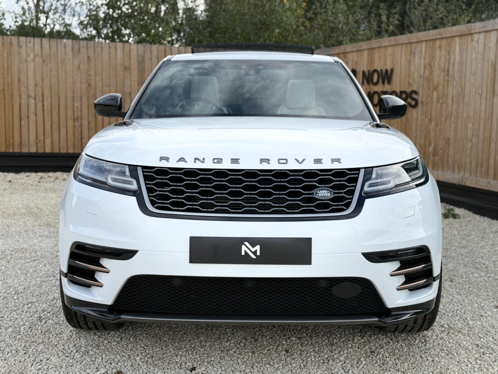 Land Rover Range Rover Velar 3.0 D300 R-Dynamic HSE SUV 5dr Diesel Auto 4WD Euro 6 (s/s) (300 ps)