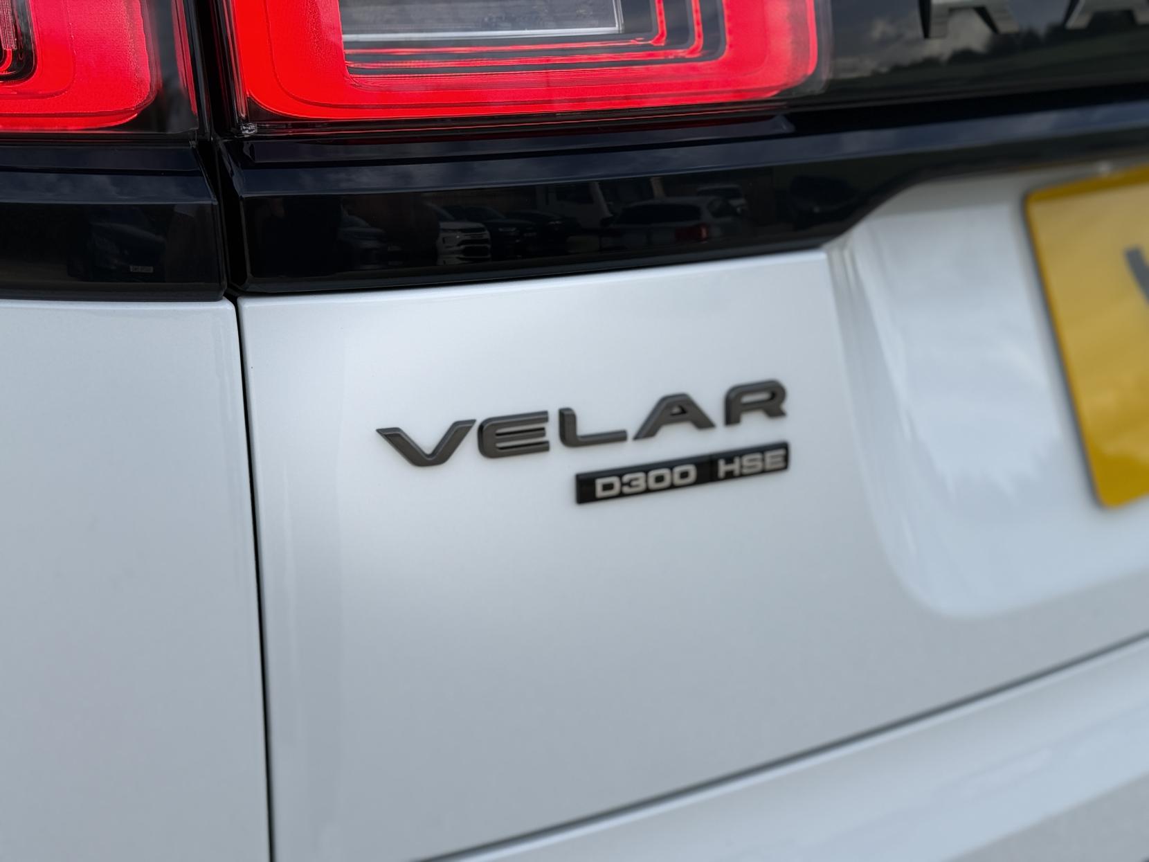 Land Rover Range Rover Velar 3.0 D300 R-Dynamic HSE SUV 5dr Diesel Auto 4WD Euro 6 (s/s) (300 ps)
