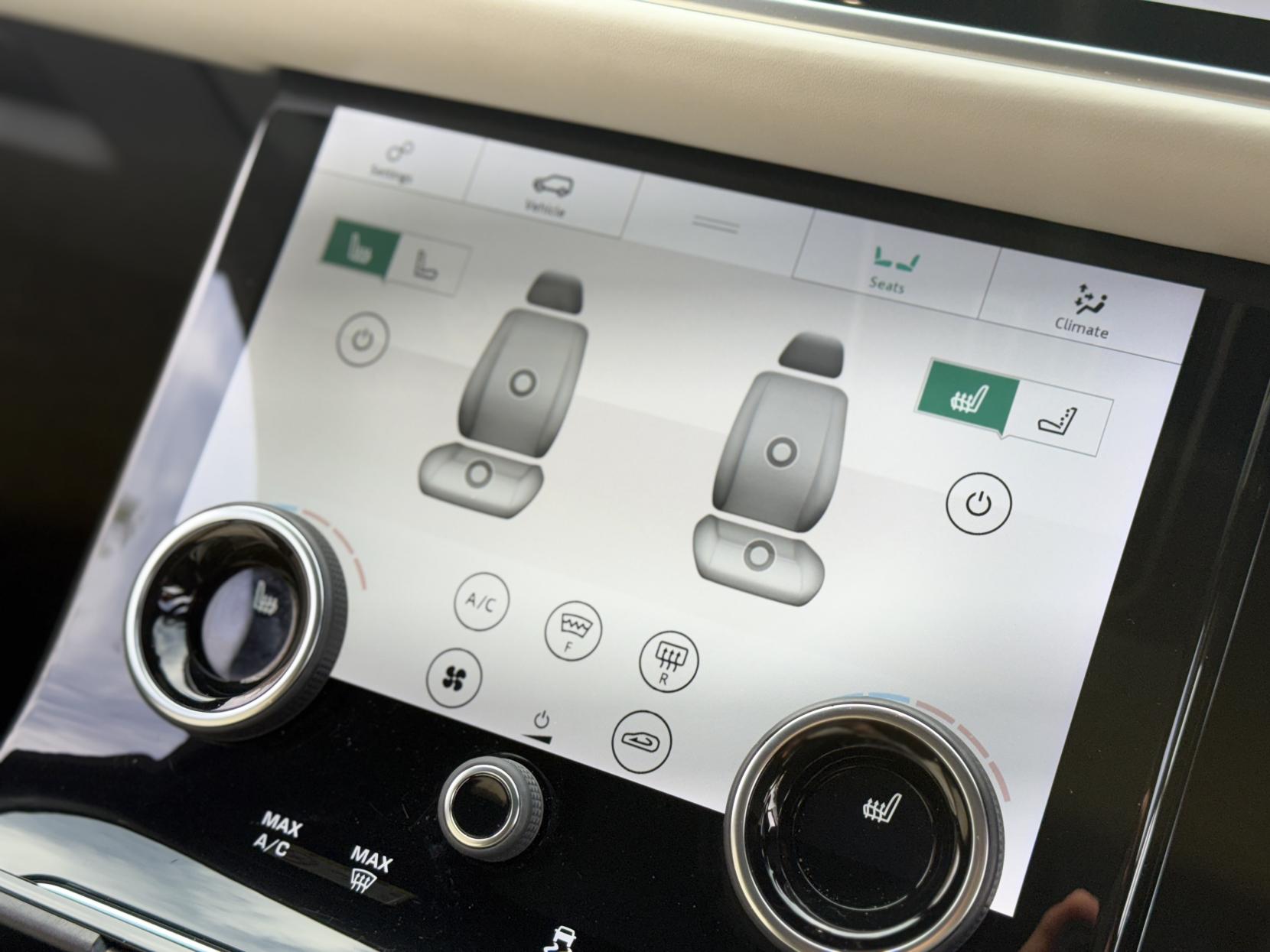 Land Rover Range Rover Velar 3.0 D300 R-Dynamic HSE SUV 5dr Diesel Auto 4WD Euro 6 (s/s) (300 ps)