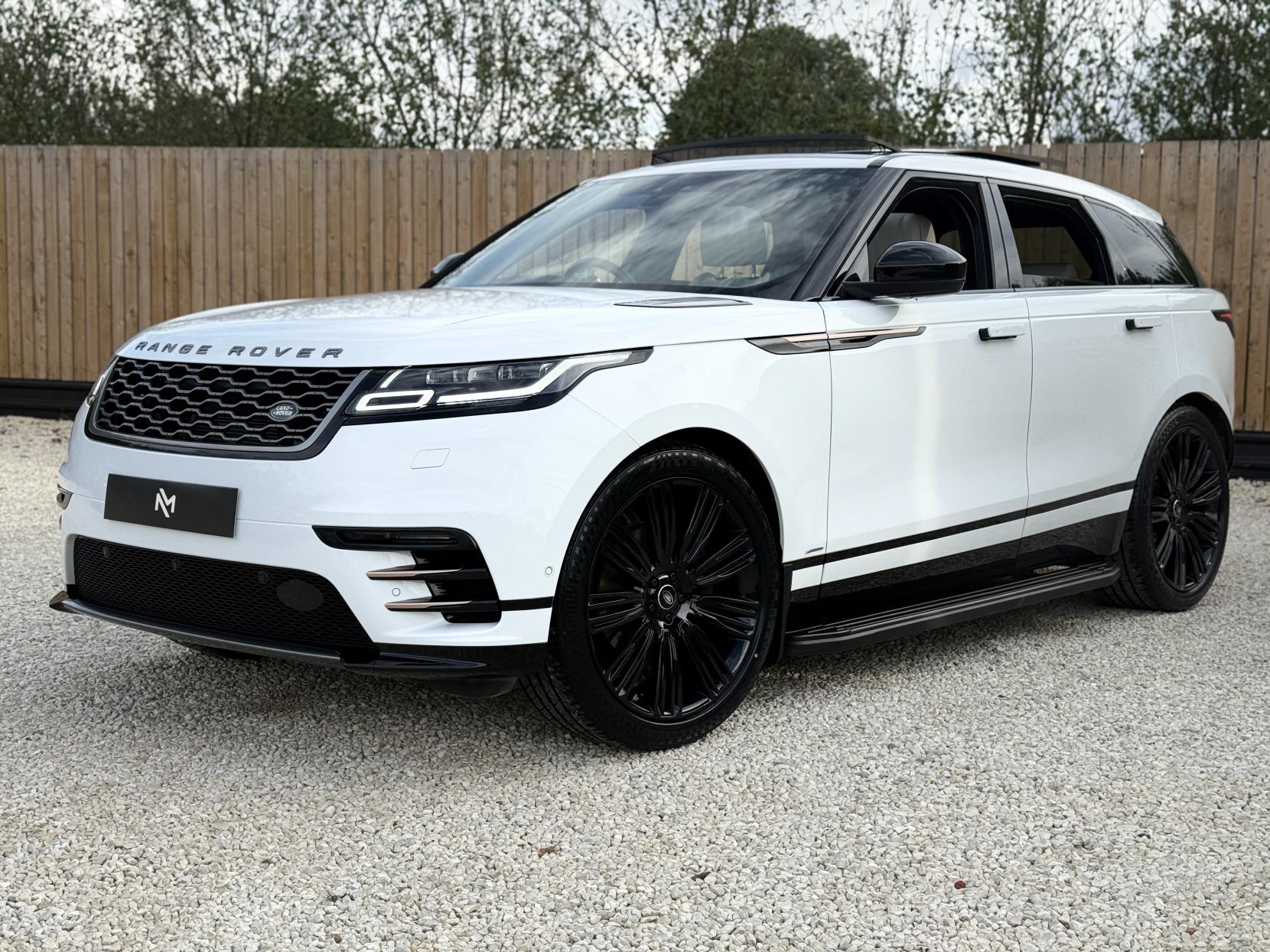 Land Rover Range Rover Velar 3.0 D300 R-Dynamic HSE SUV 5dr Diesel Auto 4WD Euro 6 (s/s) (300 ps)