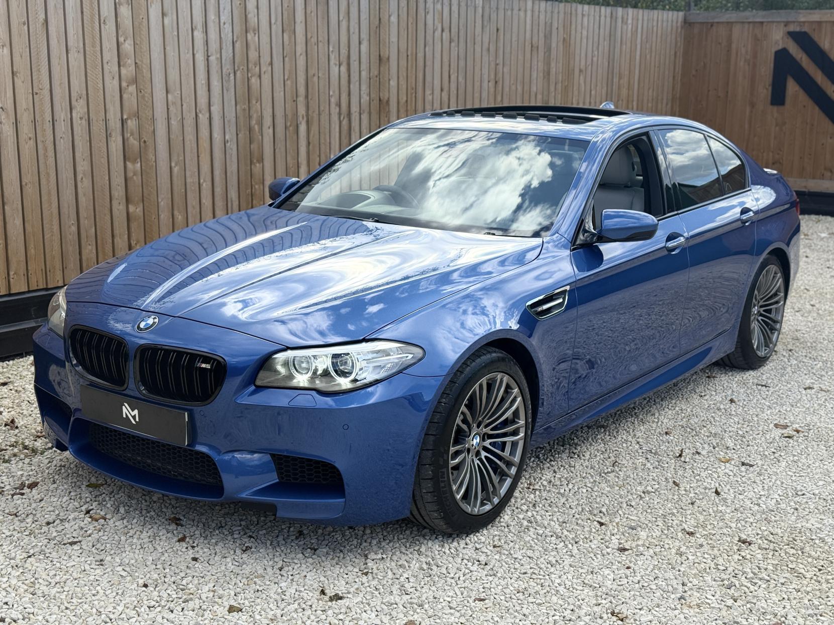 BMW M5 4.4 V8 Saloon 4dr Petrol DCT Euro 6 (s/s) (560 ps)
