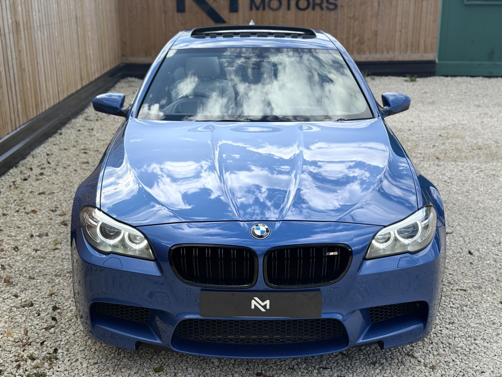 BMW M5 4.4 V8 Saloon 4dr Petrol DCT Euro 6 (s/s) (560 ps)