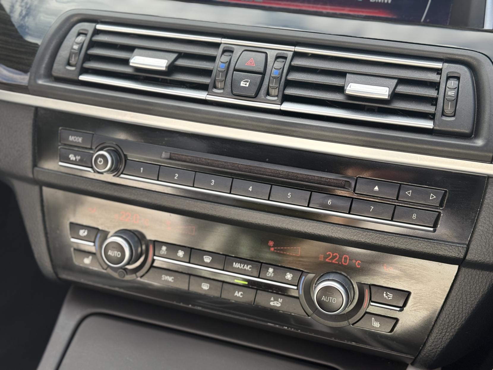 BMW M5 4.4 V8 Saloon 4dr Petrol DCT Euro 6 (s/s) (560 ps)