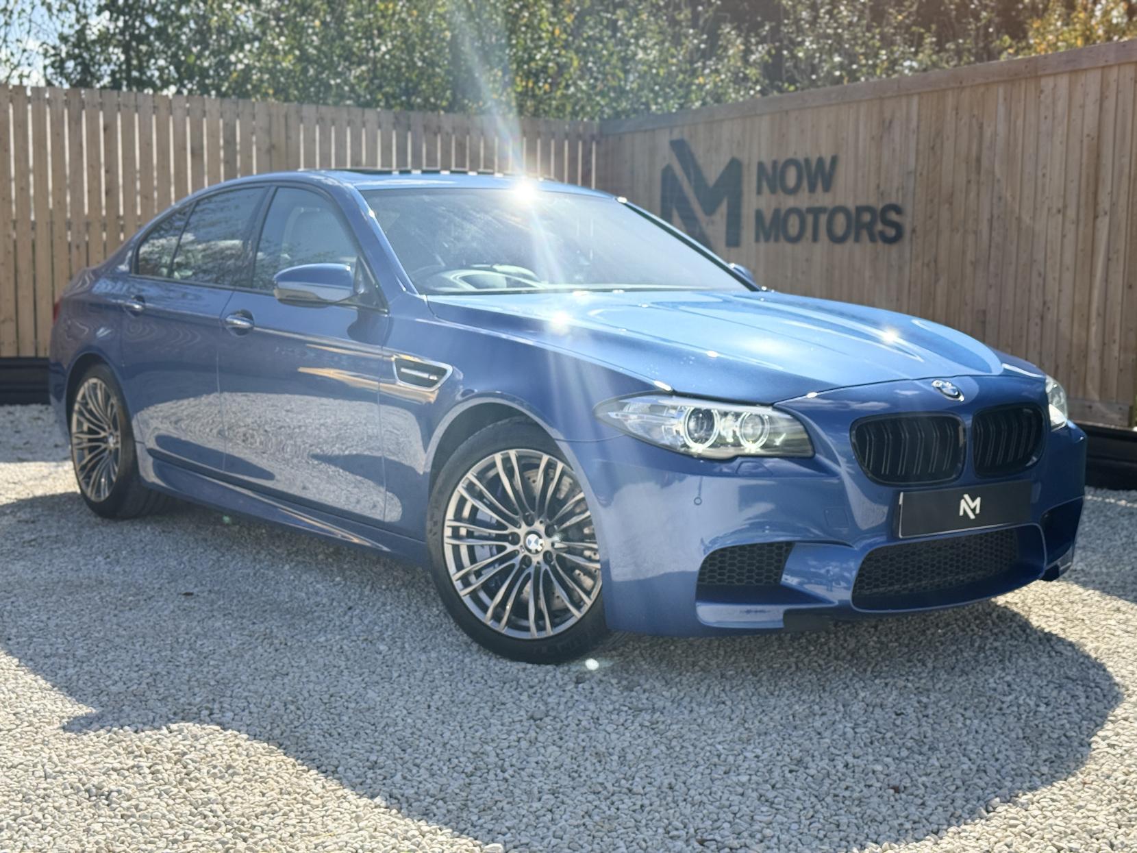 BMW M5 4.4 V8 Saloon 4dr Petrol DCT Euro 6 (s/s) (560 ps)