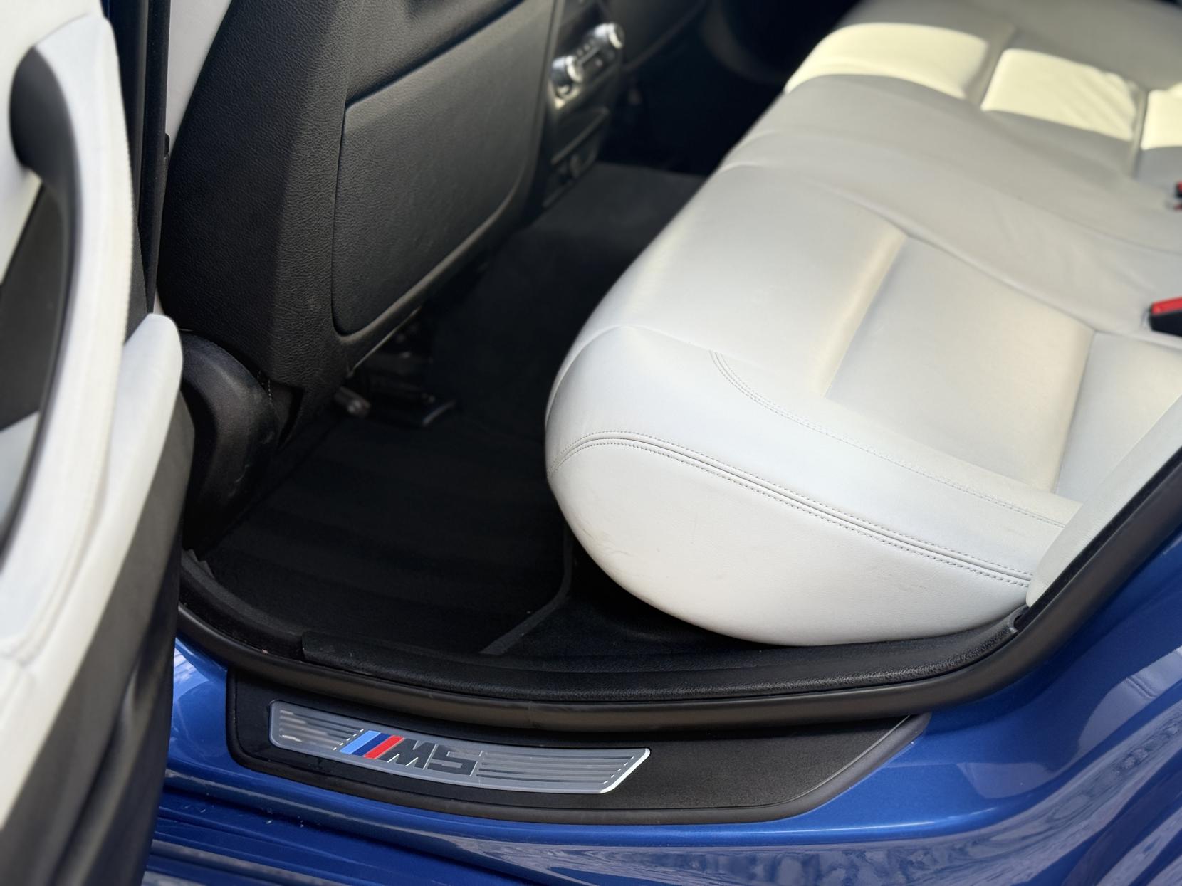 BMW M5 4.4 V8 Saloon 4dr Petrol DCT Euro 6 (s/s) (560 ps)
