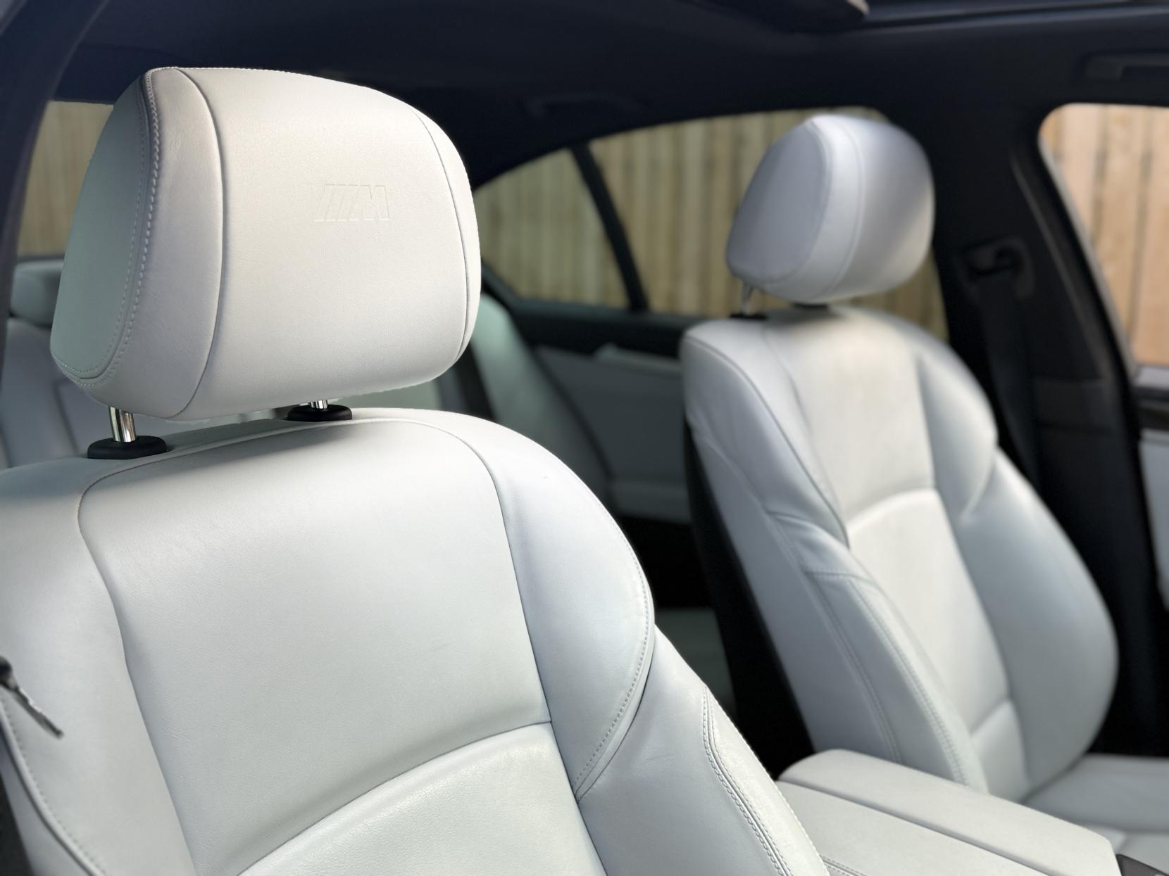BMW M5 4.4 V8 Saloon 4dr Petrol DCT Euro 6 (s/s) (560 ps)