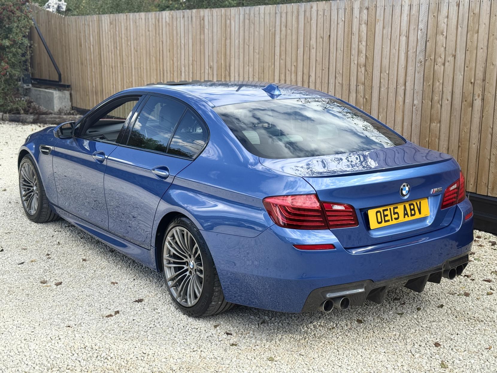 BMW M5 4.4 V8 Saloon 4dr Petrol DCT Euro 6 (s/s) (560 ps)