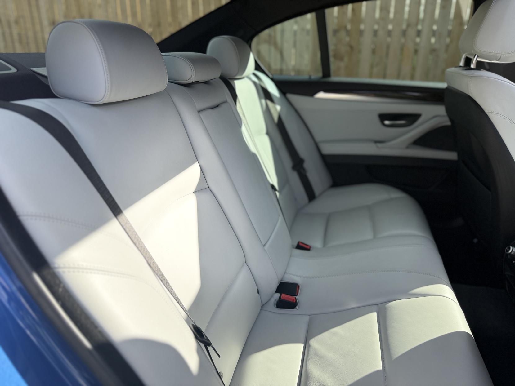 BMW M5 4.4 V8 Saloon 4dr Petrol DCT Euro 6 (s/s) (560 ps)