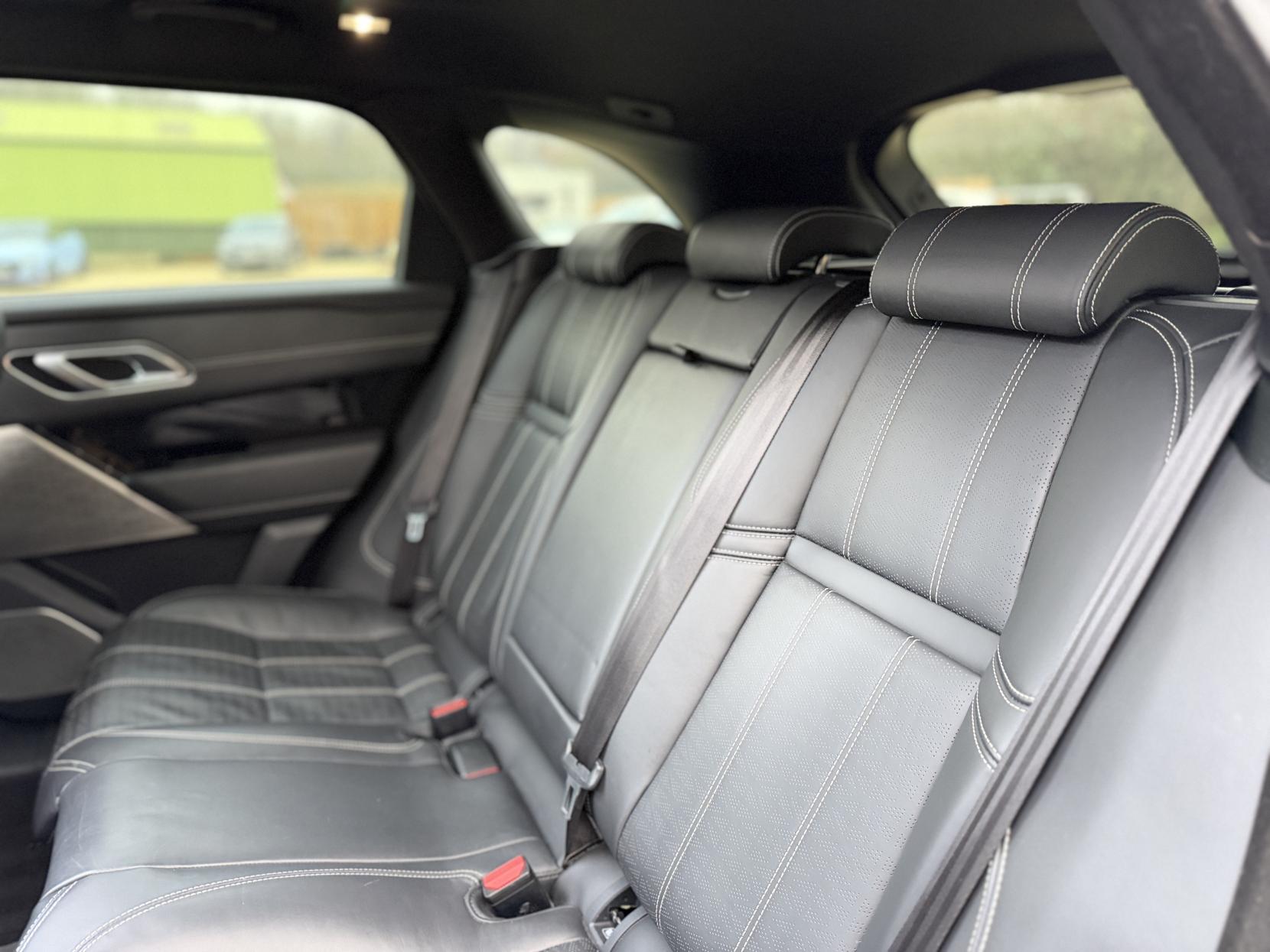 Land Rover Range Rover Velar 3.0 D300 R-Dynamic HSE SUV 5dr Diesel Auto 4WD Euro 6 (s/s) (300 ps)