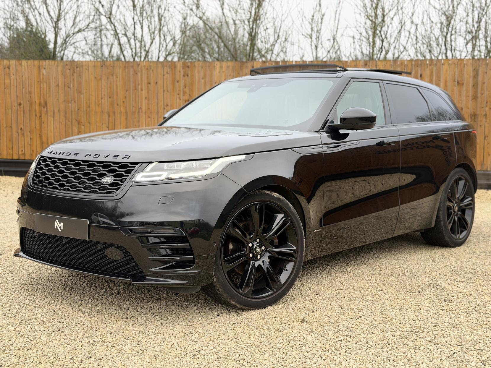 Land Rover Range Rover Velar 3.0 D300 R-Dynamic HSE SUV 5dr Diesel Auto 4WD Euro 6 (s/s) (300 ps)