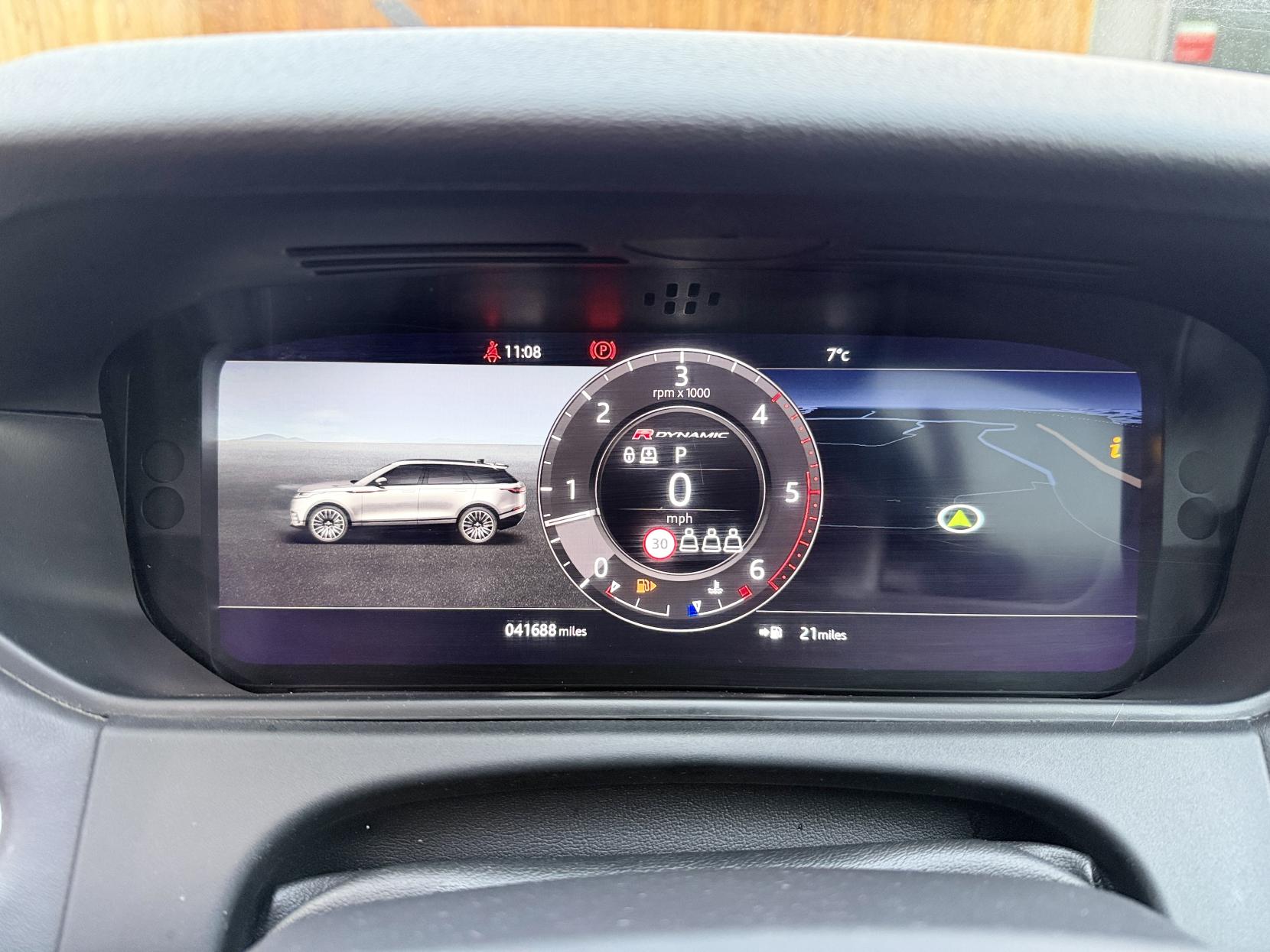 Land Rover Range Rover Velar 3.0 D300 R-Dynamic HSE SUV 5dr Diesel Auto 4WD Euro 6 (s/s) (300 ps)