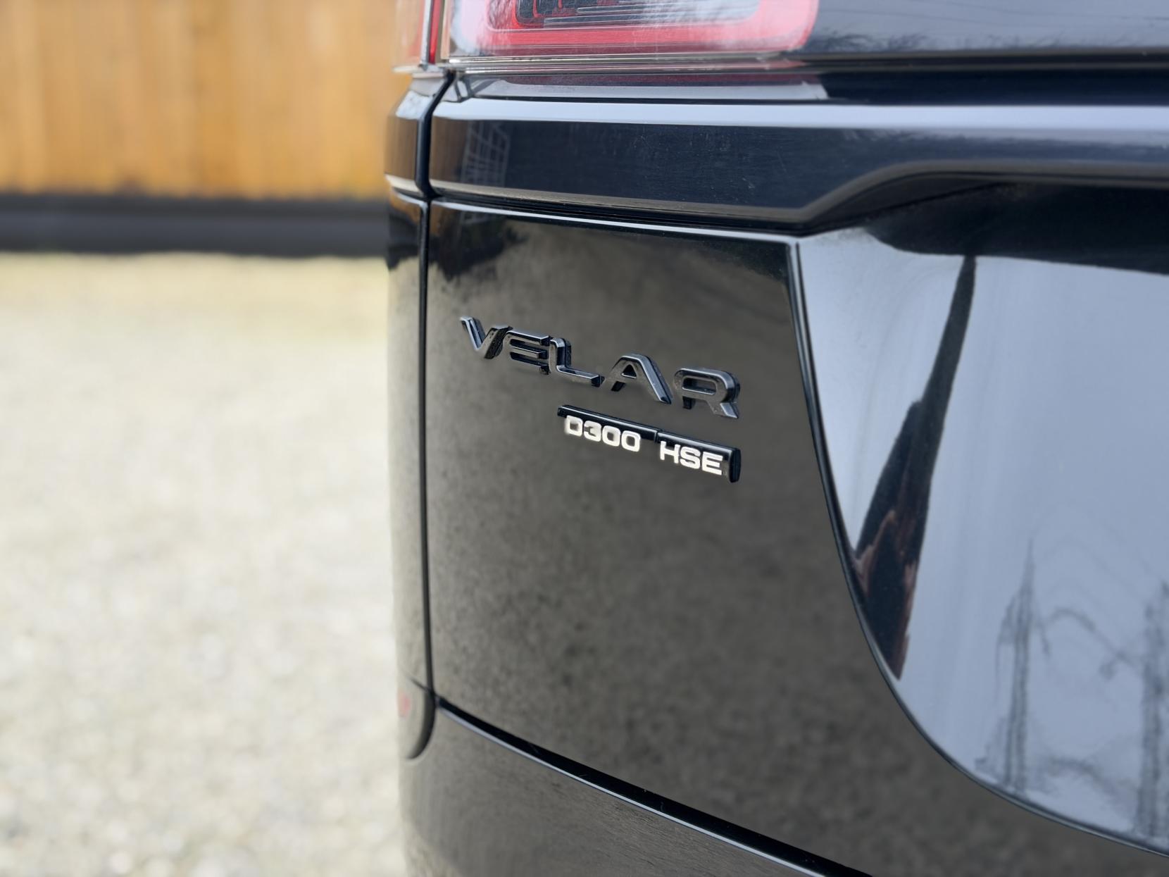 Land Rover Range Rover Velar 3.0 D300 R-Dynamic HSE SUV 5dr Diesel Auto 4WD Euro 6 (s/s) (300 ps)