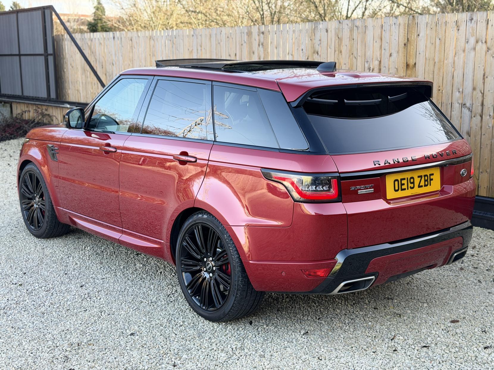 Land Rover Range Rover Sport 4.4 SD V8 Autobiography Dynamic SUV 5dr Diesel Auto 4WD Euro 6 (s/s) (339 ps)