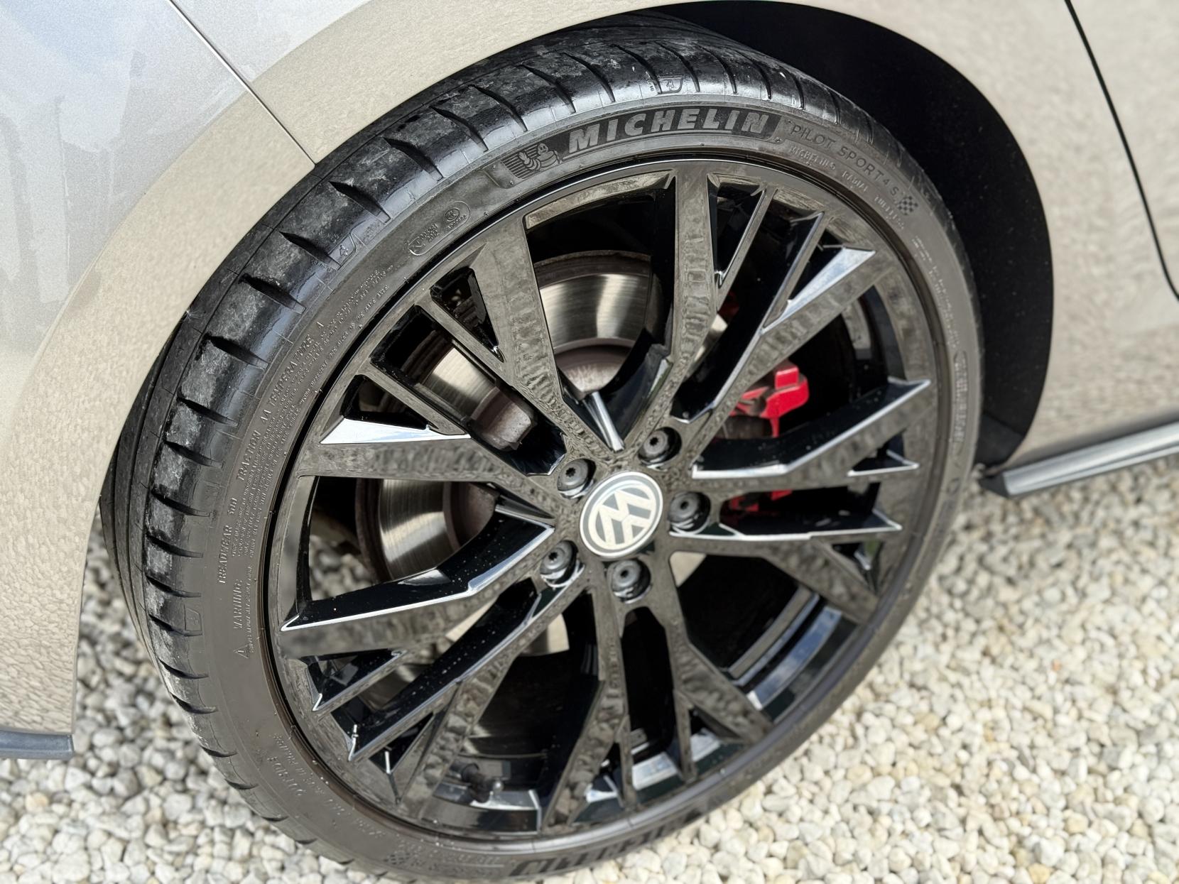 Volkswagen Golf 2.0 TSI BlueMotion Tech GTI Performance Hatchback 5dr Petrol Manual Euro 6 (s/s) (230 ps)