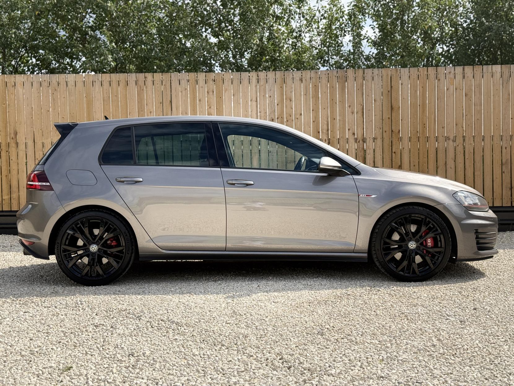 Volkswagen Golf 2.0 TSI BlueMotion Tech GTI Performance Hatchback 5dr Petrol Manual Euro 6 (s/s) (230 ps)