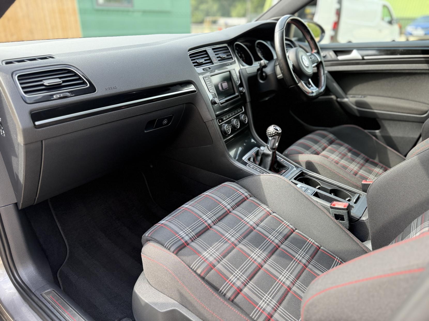Volkswagen Golf 2.0 TSI BlueMotion Tech GTI Performance Hatchback 5dr Petrol Manual Euro 6 (s/s) (230 ps)