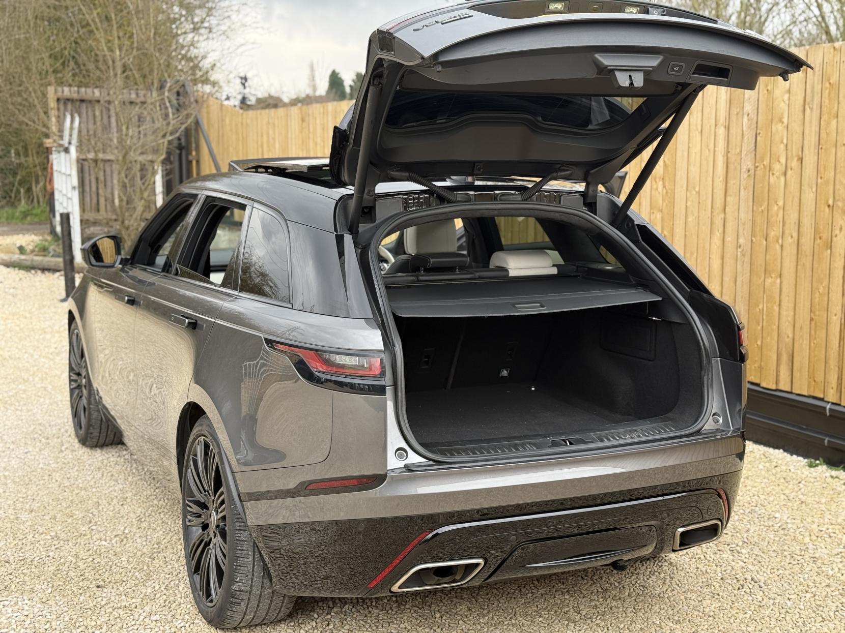 Land Rover Range Rover Velar 3.0 SD6 V6 First Edition SUV 5dr Diesel Auto 4WD Euro 6 (s/s) (300 ps)