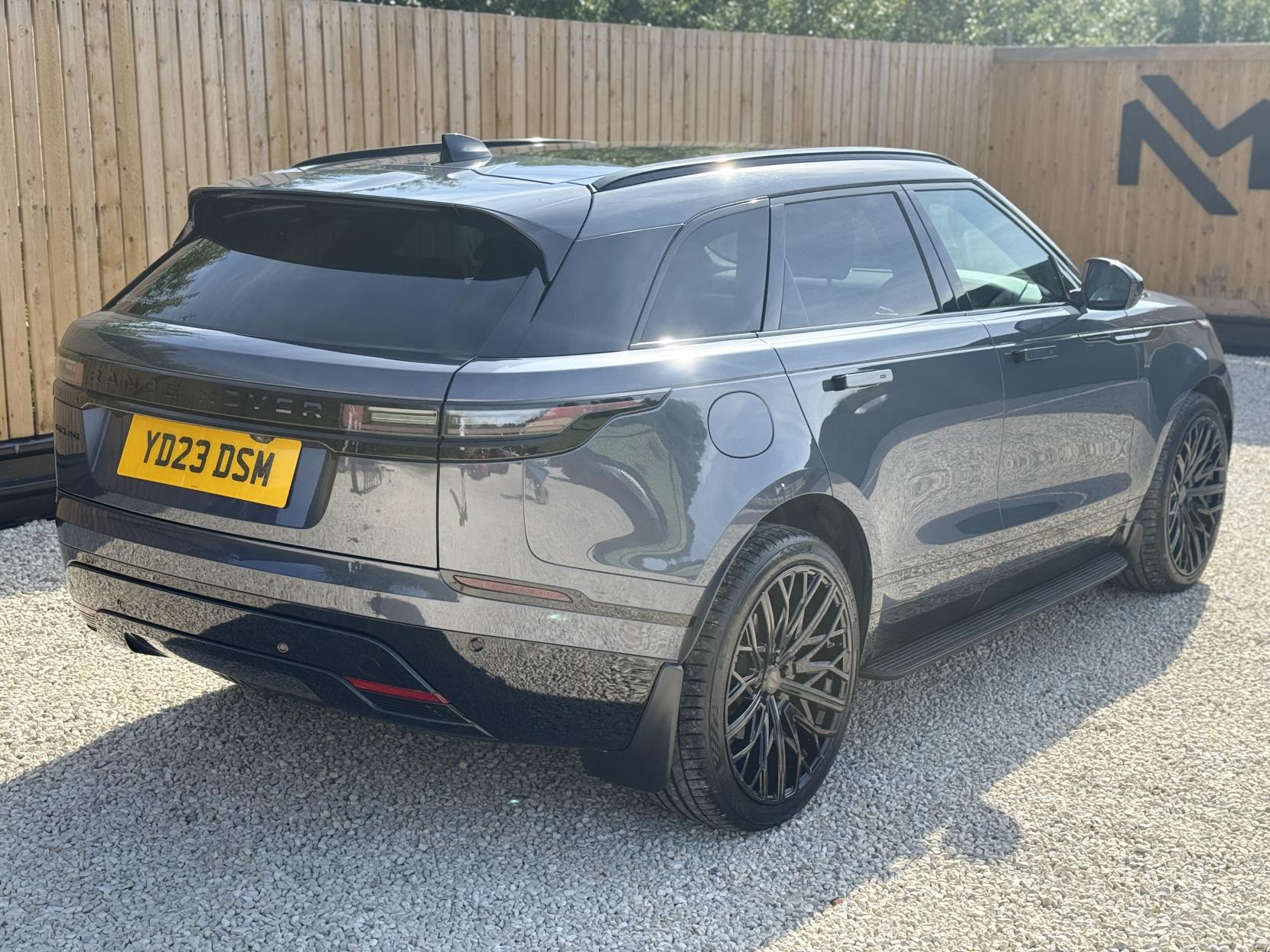 Land Rover Range Rover Velar 3.0 D300 MHEV Dynamic SE SUV 5dr Diesel Auto 4WD Euro 6 (s/s) (300 ps)