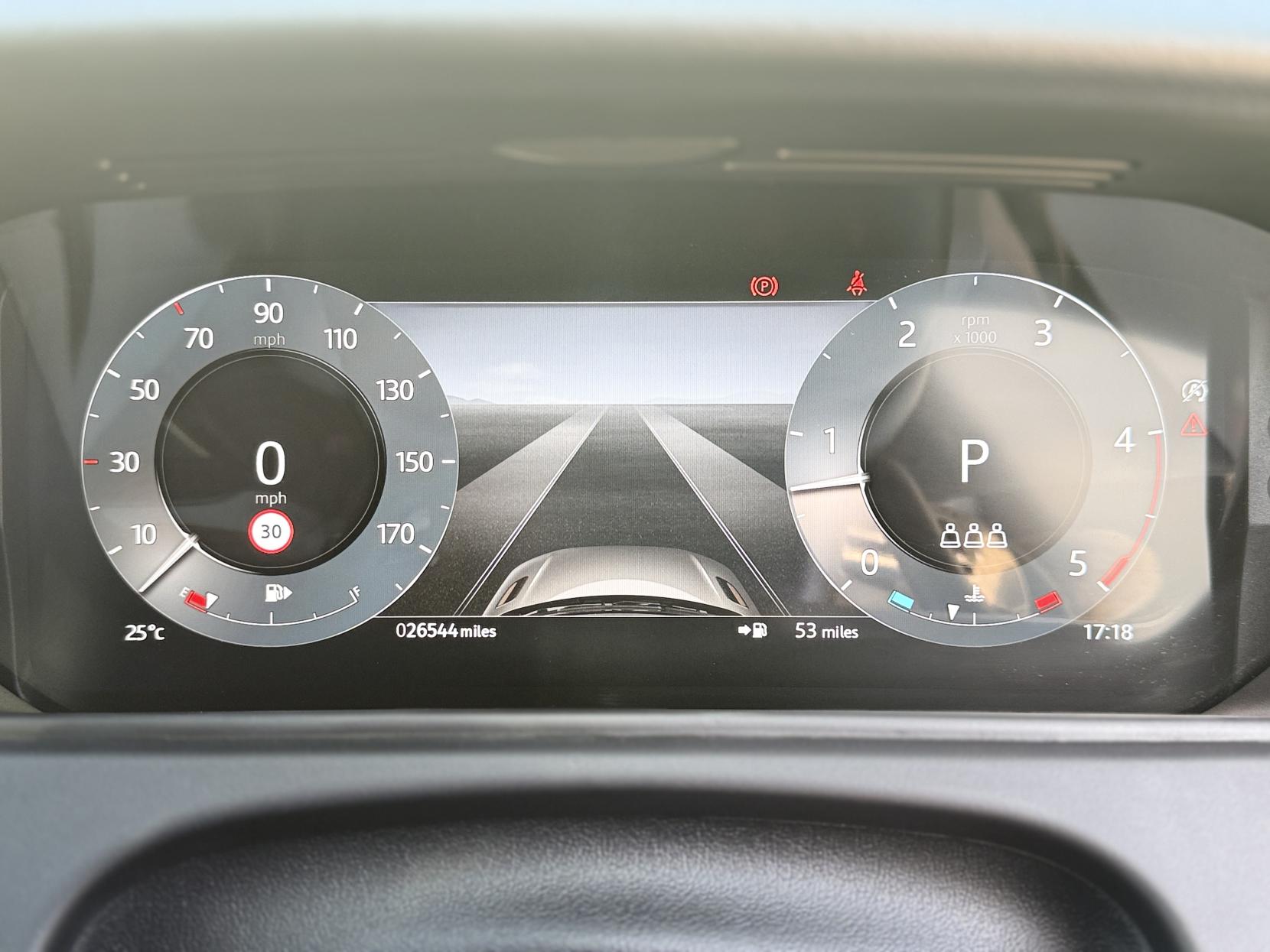 Land Rover Range Rover Velar 3.0 D300 MHEV Dynamic SE SUV 5dr Diesel Auto 4WD Euro 6 (s/s) (300 ps)