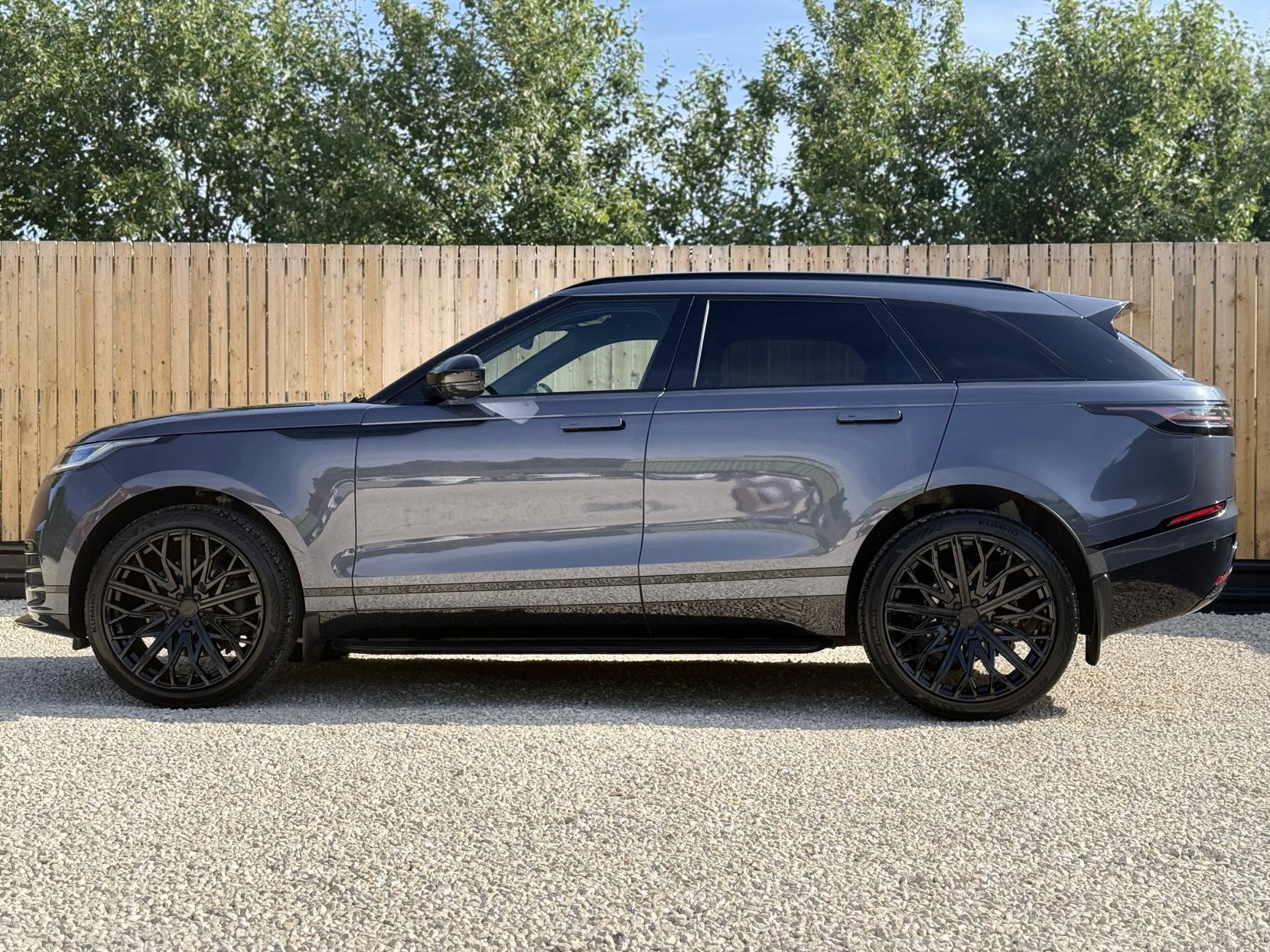 Land Rover Range Rover Velar 3.0 D300 MHEV Dynamic SE SUV 5dr Diesel Auto 4WD Euro 6 (s/s) (300 ps)
