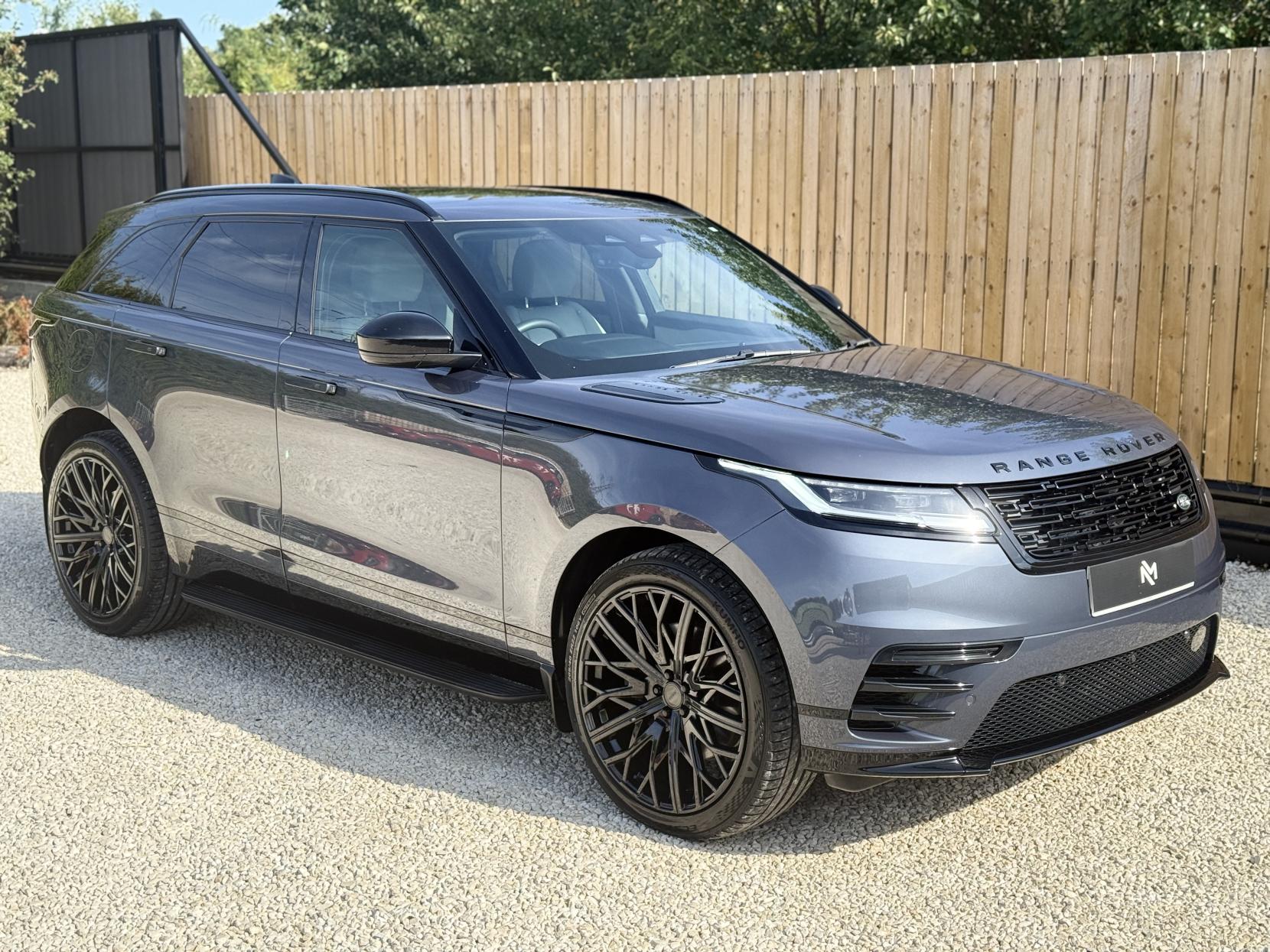 Land Rover Range Rover Velar 3.0 D300 MHEV Dynamic SE SUV 5dr Diesel Auto 4WD Euro 6 (s/s) (300 ps)