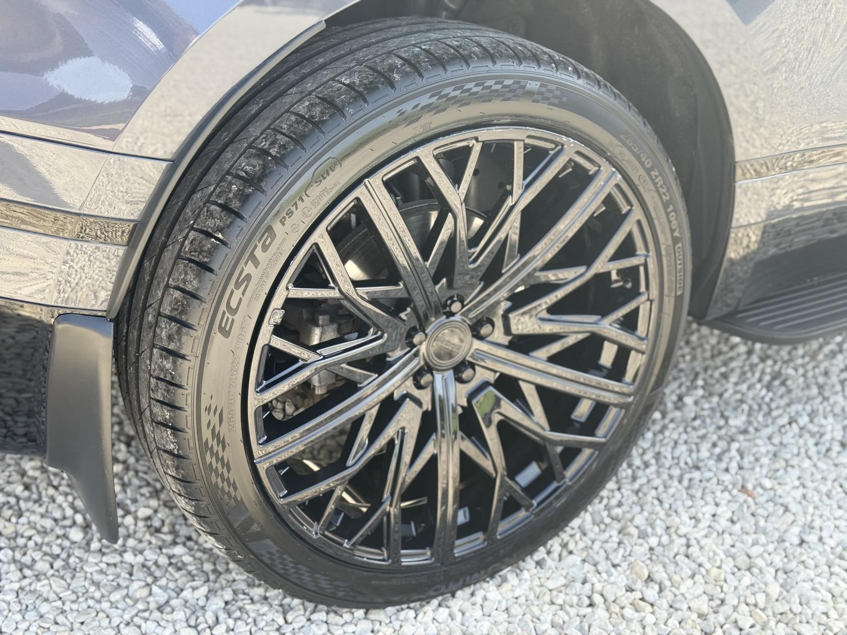 Land Rover Range Rover Velar 3.0 D300 MHEV Dynamic SE SUV 5dr Diesel Auto 4WD Euro 6 (s/s) (300 ps)