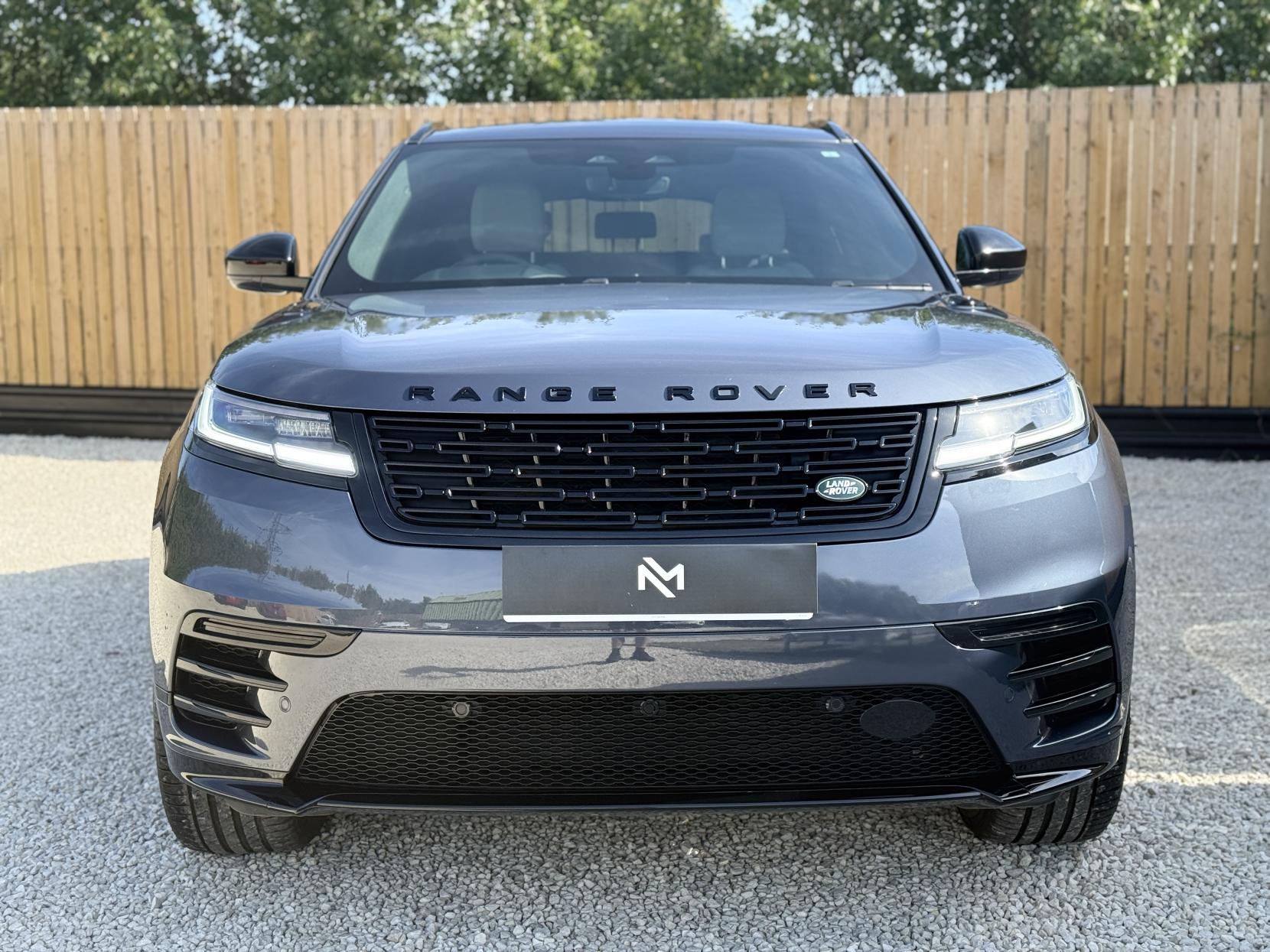 Land Rover Range Rover Velar 3.0 D300 MHEV Dynamic SE SUV 5dr Diesel Auto 4WD Euro 6 (s/s) (300 ps)