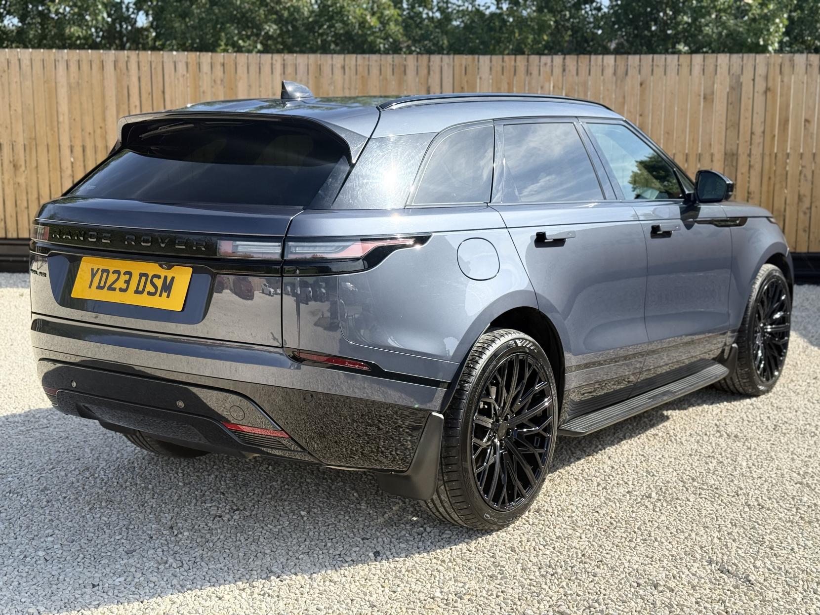 Land Rover Range Rover Velar 3.0 D300 MHEV Dynamic SE SUV 5dr Diesel Auto 4WD Euro 6 (s/s) (300 ps)