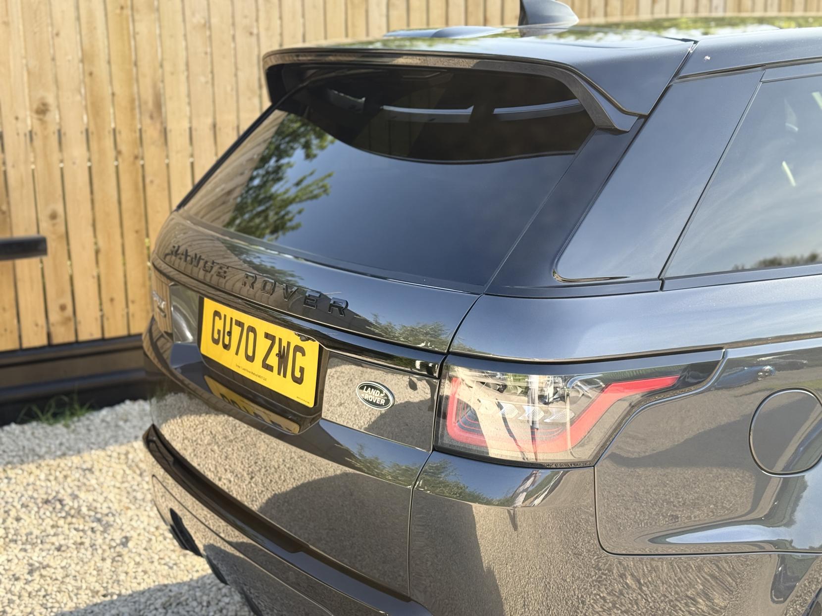 Land Rover Range Rover Sport 2.0 P400e 13.1kWh HSE Dynamic Black SUV 5dr Petrol Plug-in Hybrid Auto 4WD Euro 6 (s/s) (404 ps)