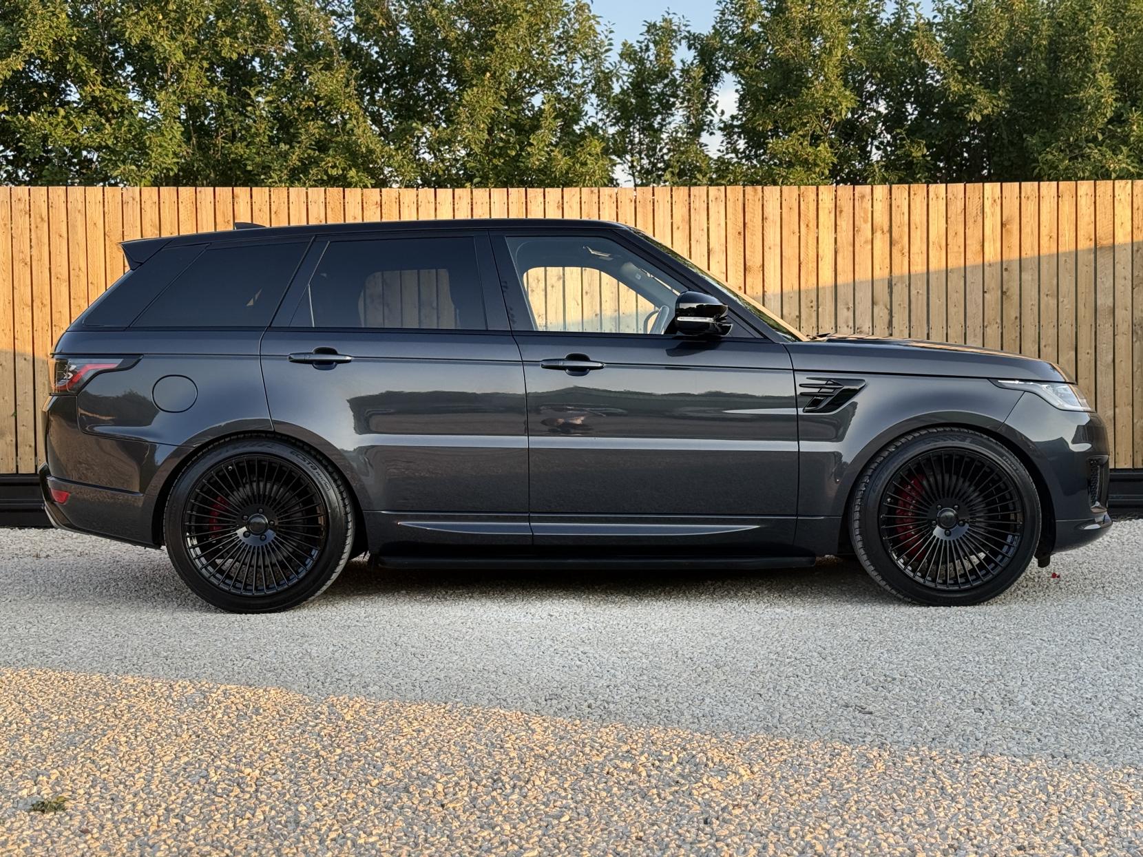 Land Rover Range Rover Sport 2.0 P400e 13.1kWh HSE Dynamic Black SUV 5dr Petrol Plug-in Hybrid Auto 4WD Euro 6 (s/s) (404 ps)